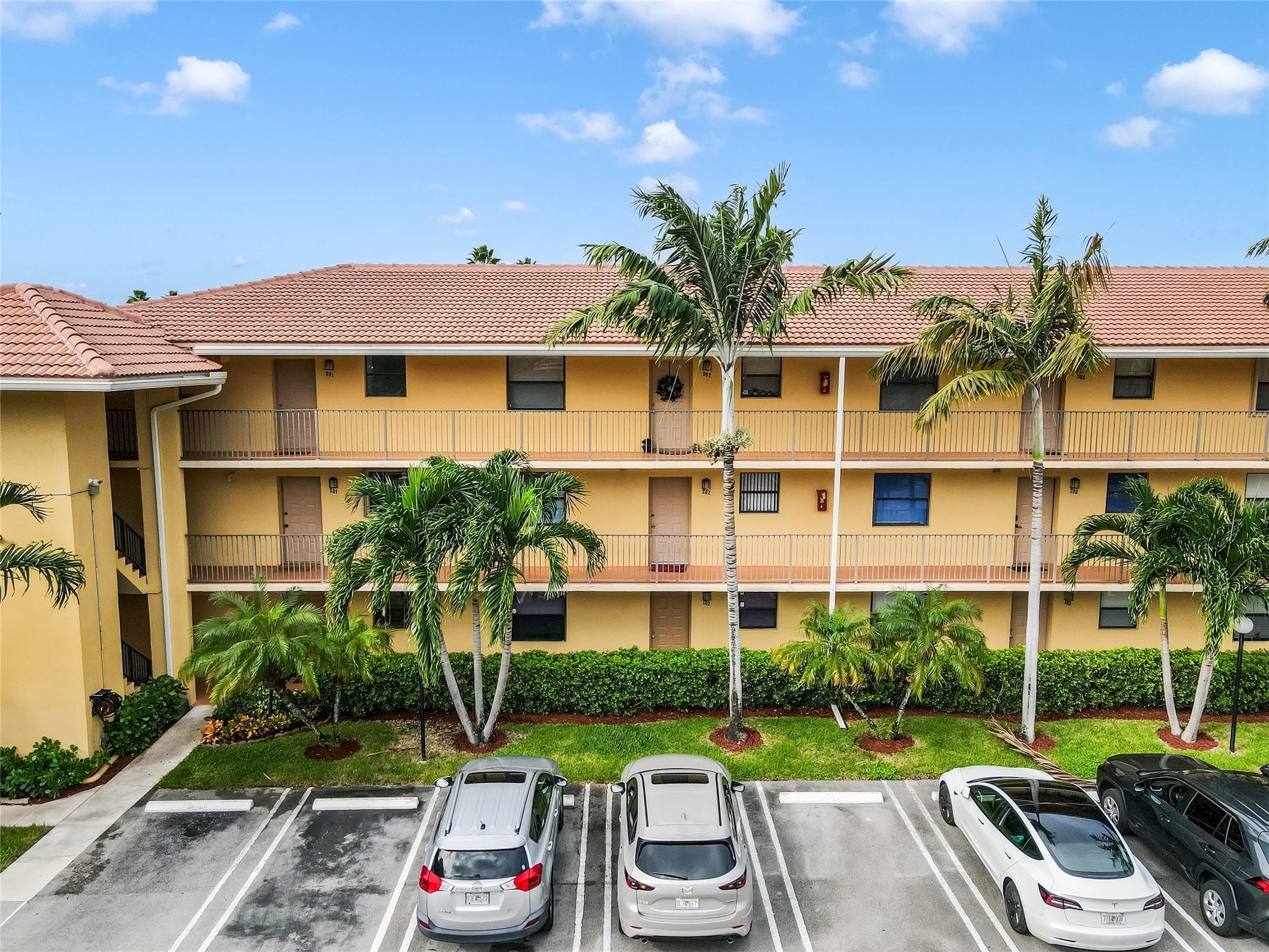 11477 NW 39th Court 301-1, Coral Springs, FL 33065 — photo 6 of 29