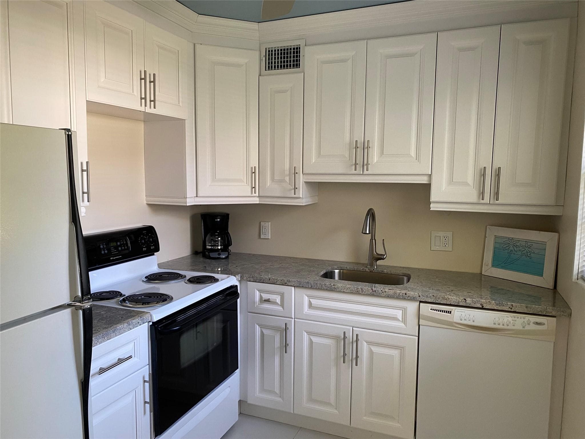 209 Ventnor M 209, Deerfield Beach, FL 33442 — photo 8 of 43