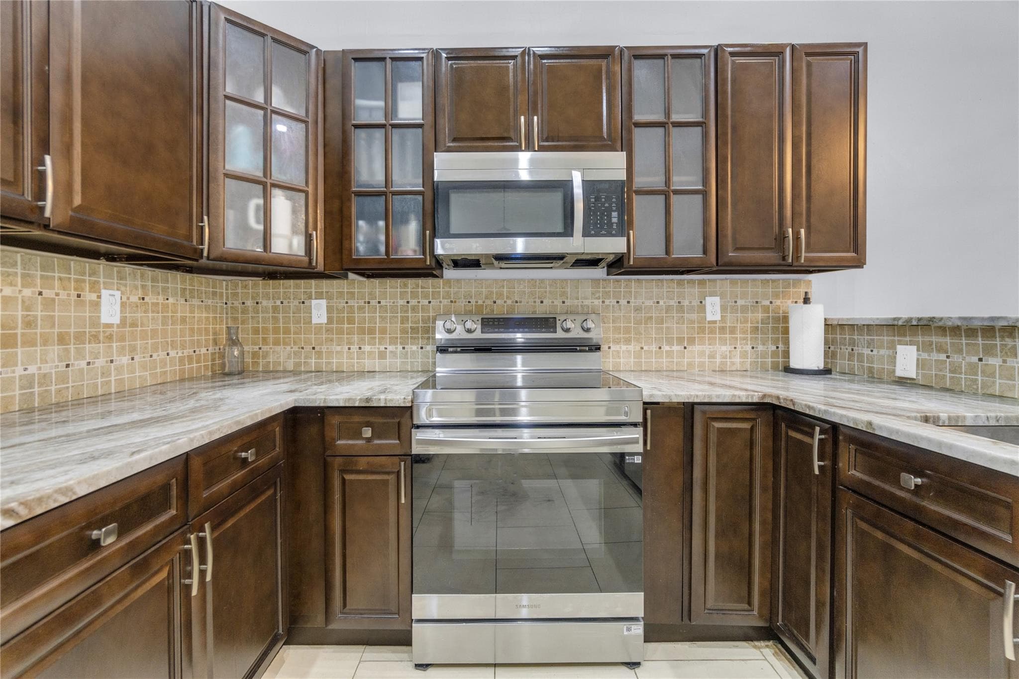 3003 La Mirage 3003, Lauderhill, FL 33319 — photo 3 of 40