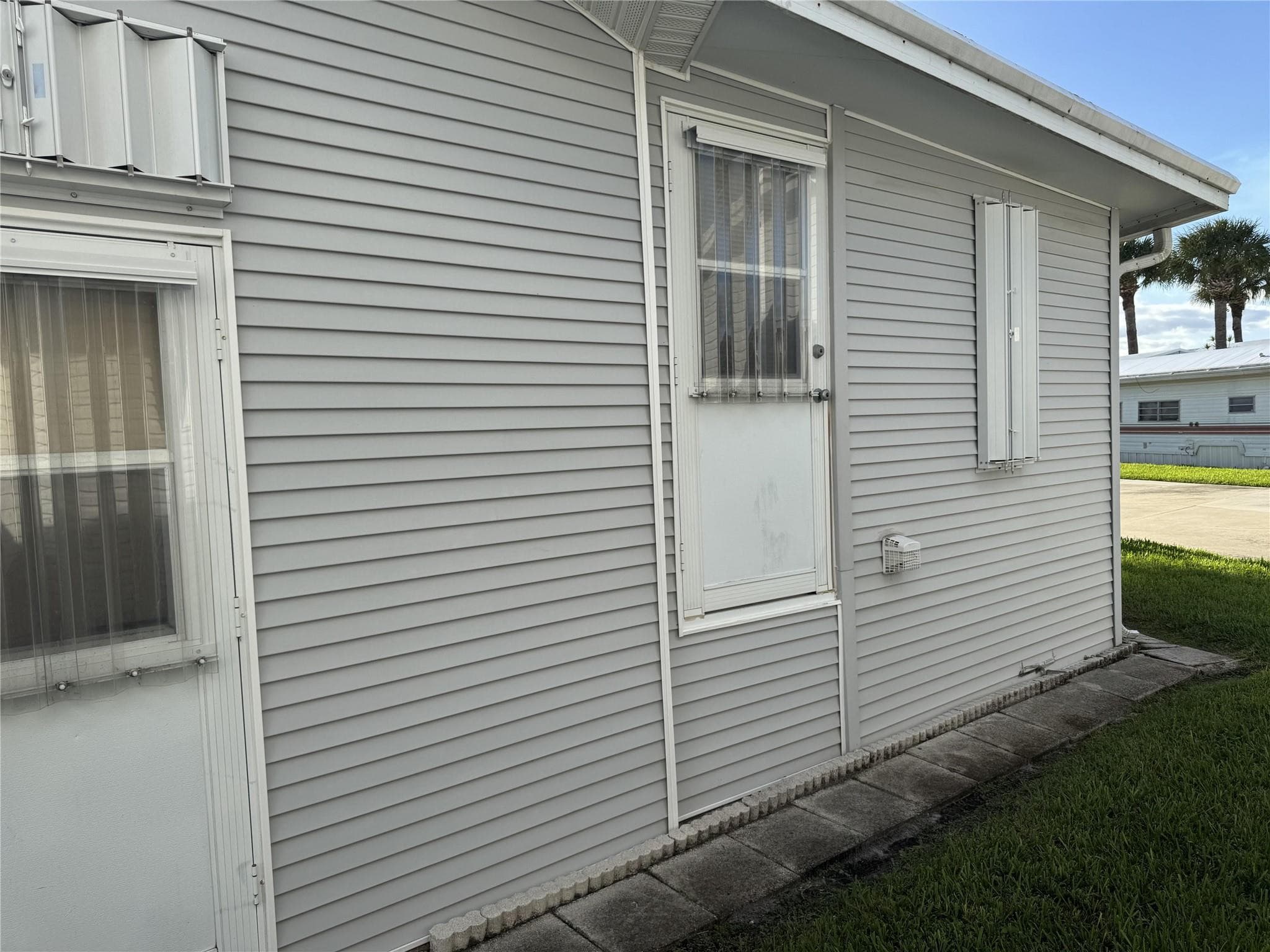6475 52nd Street, Okeechobee, FL 34974 — photo 3 of 10