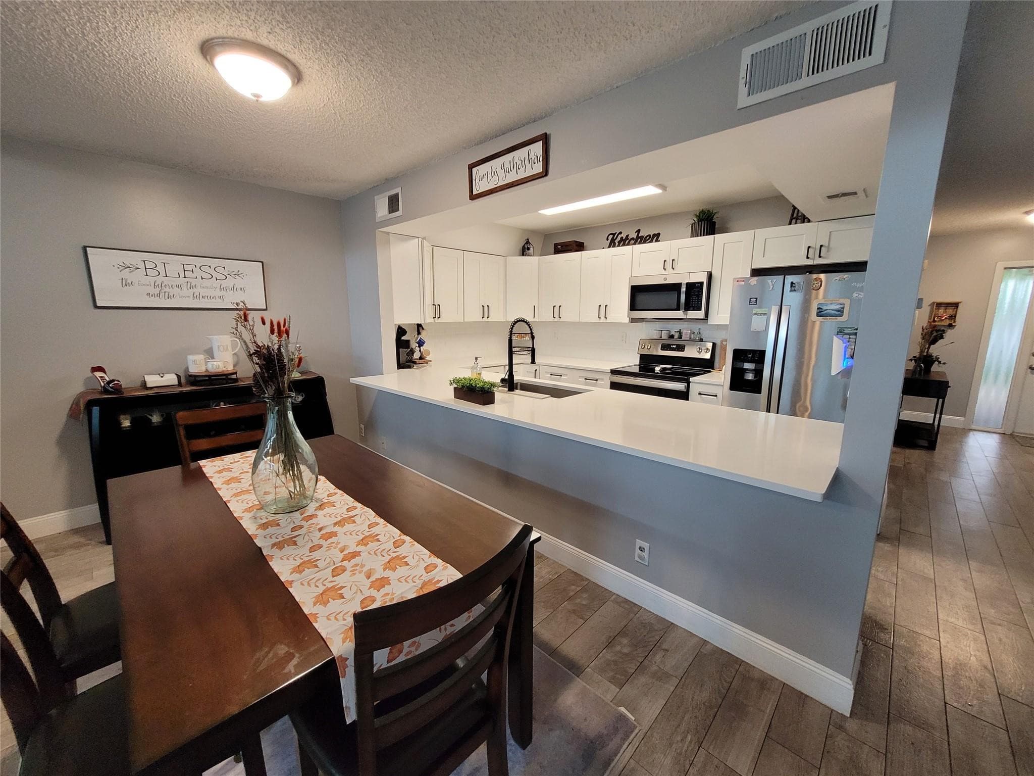 1146 N University Drive, Plantation, FL 33322 — photo 2 of 61