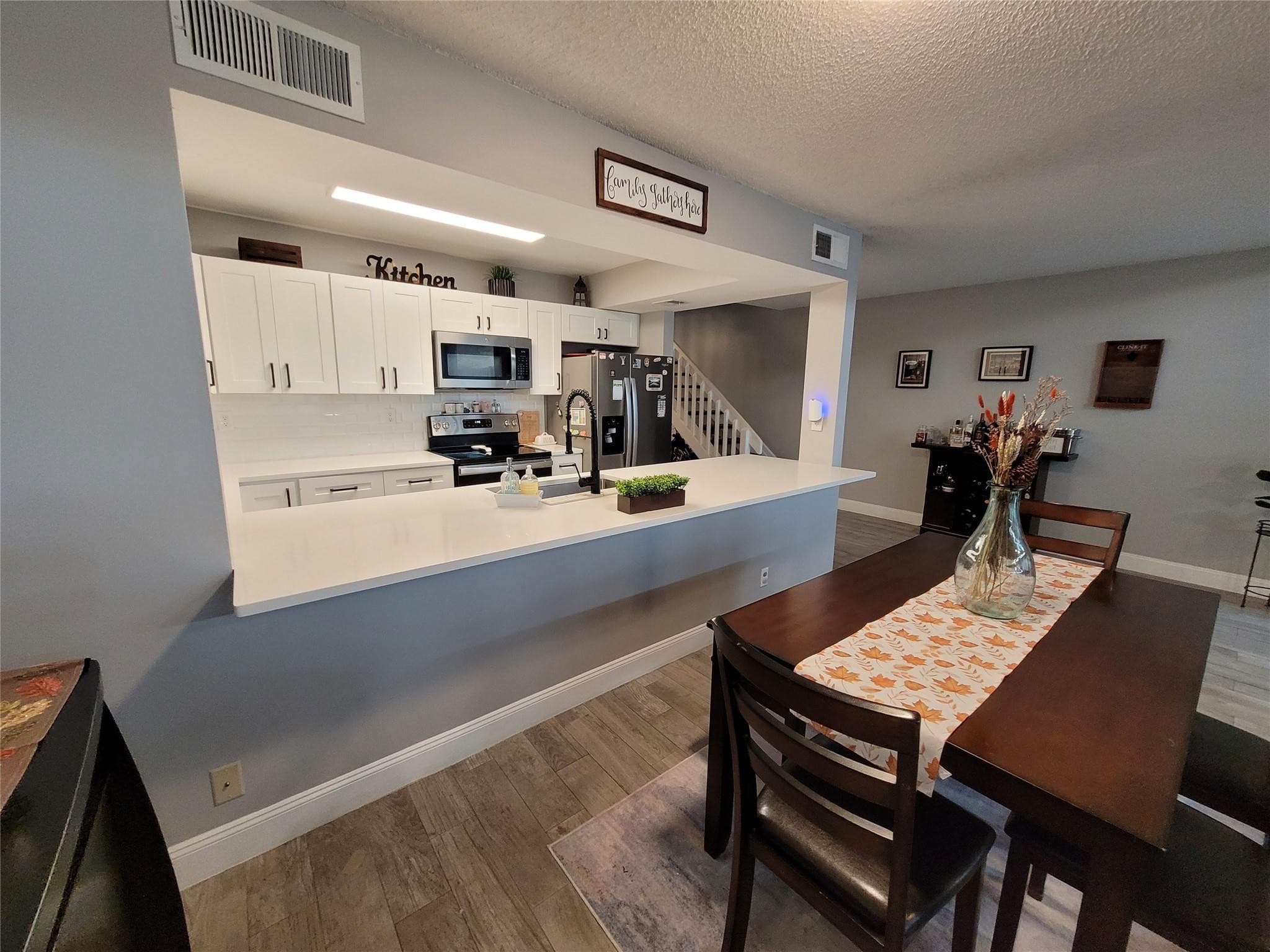 1146 N University Drive, Plantation, FL 33322 — photo 6 of 61