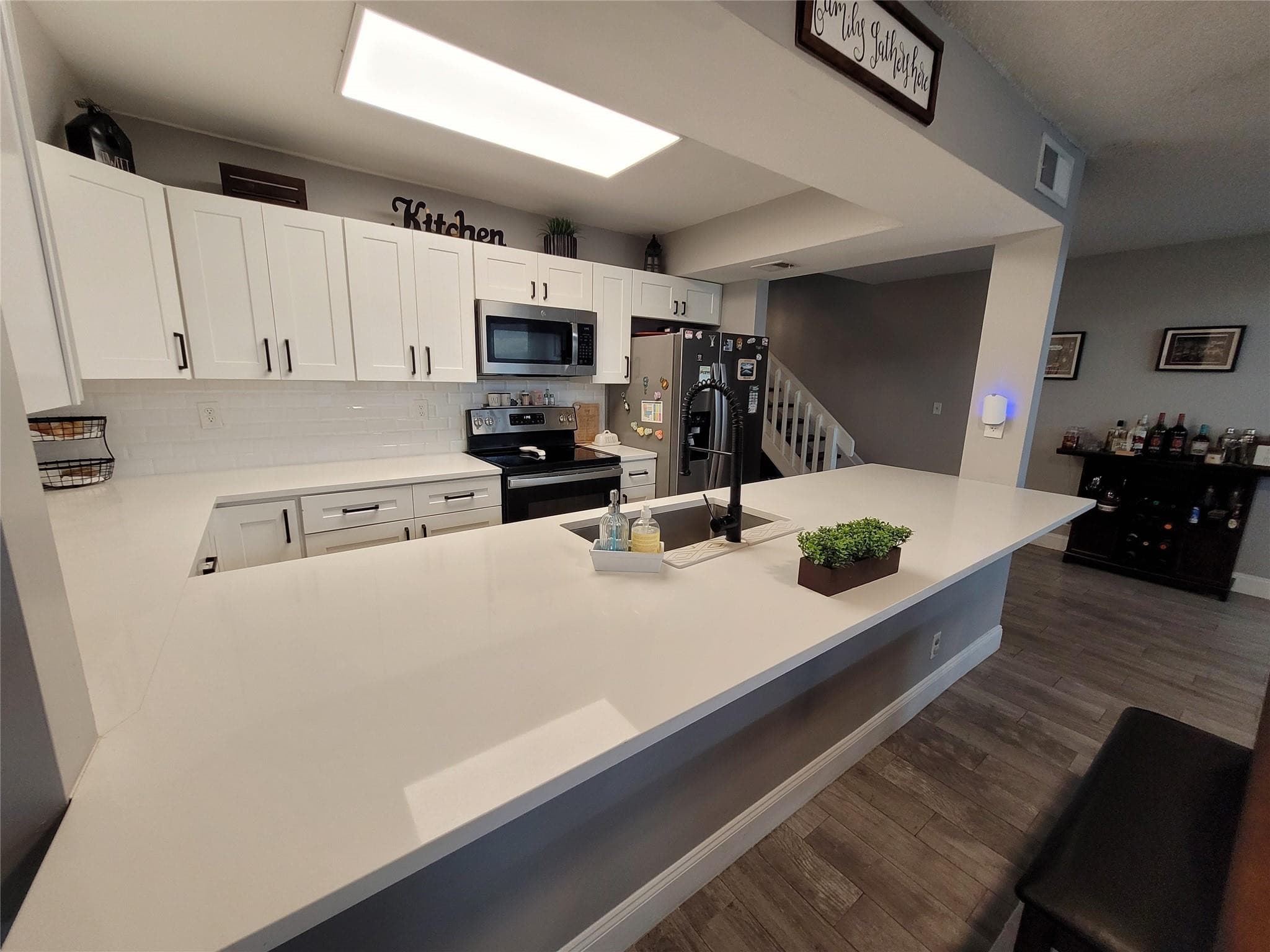 1146 N University Drive, Plantation, FL 33322 — photo 7 of 61