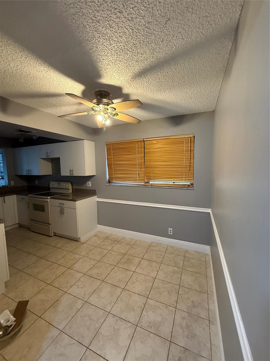 2033 Coral Ridge Drive 2033, Coral Springs, FL 33071 — photo 2 of 24