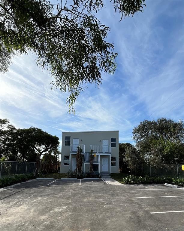 661 NW 21st Terrace, Fort Lauderdale, FL 33311 — photo 1 of 8