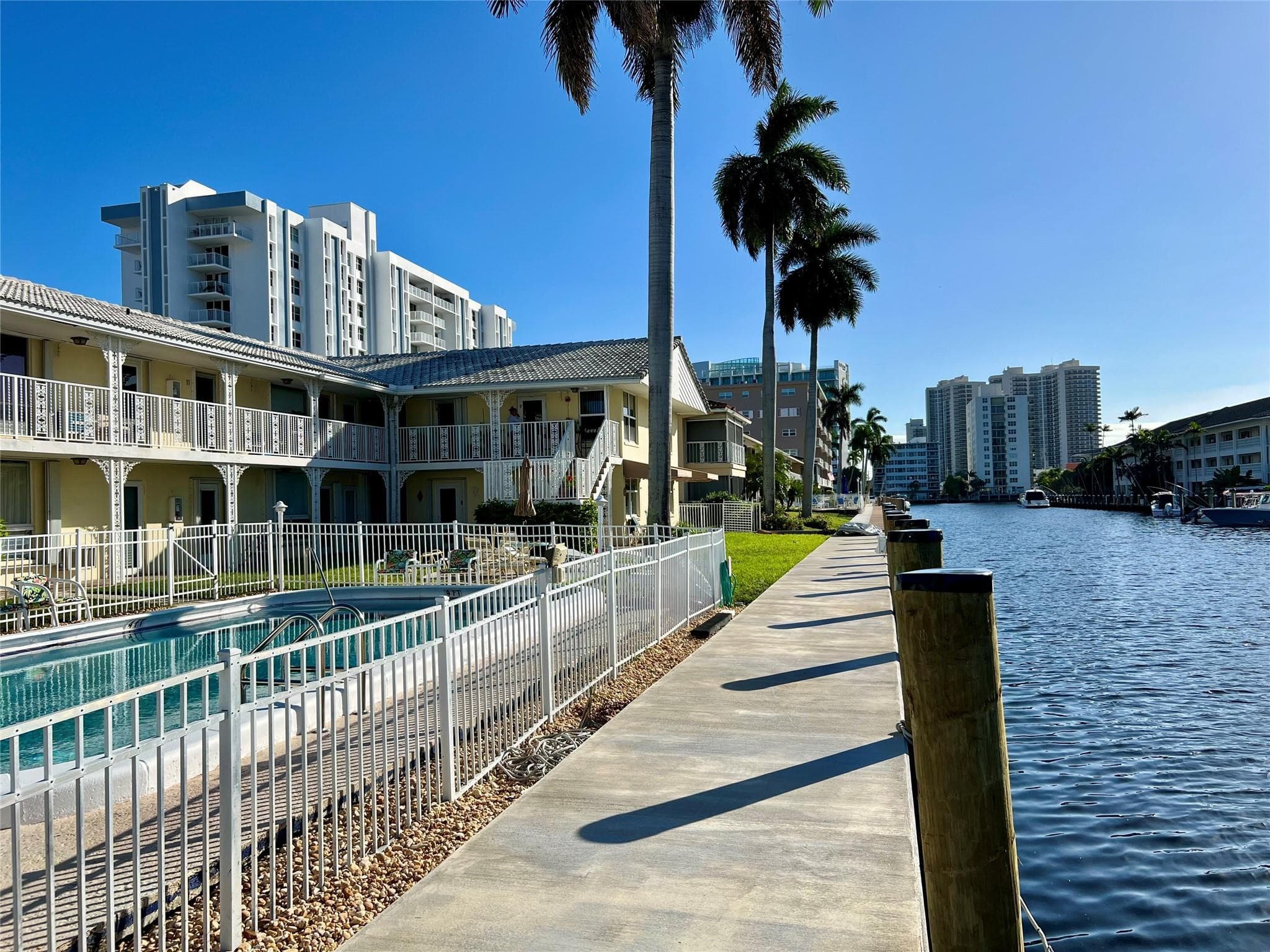 2840 NE 33rd Court 2, Fort Lauderdale, FL 33306 — photo 3 of 38