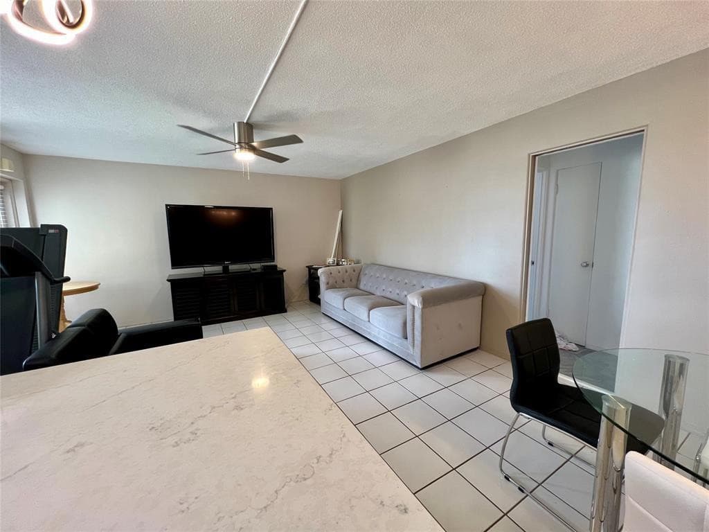 2840 NE 33rd Court 2, Fort Lauderdale, FL 33306 — photo 14 of 38