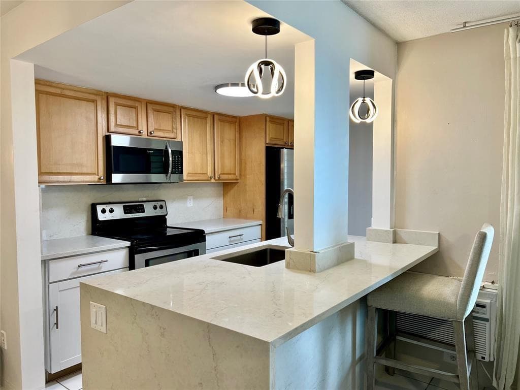 2840 NE 33rd Court 2, Fort Lauderdale, FL 33306 — photo 20 of 38