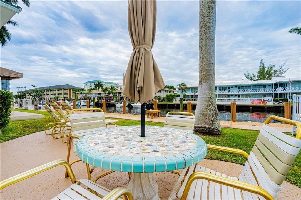 2840 NE 33rd Court 2, Fort Lauderdale, FL 33306 — photo 22 of 38
