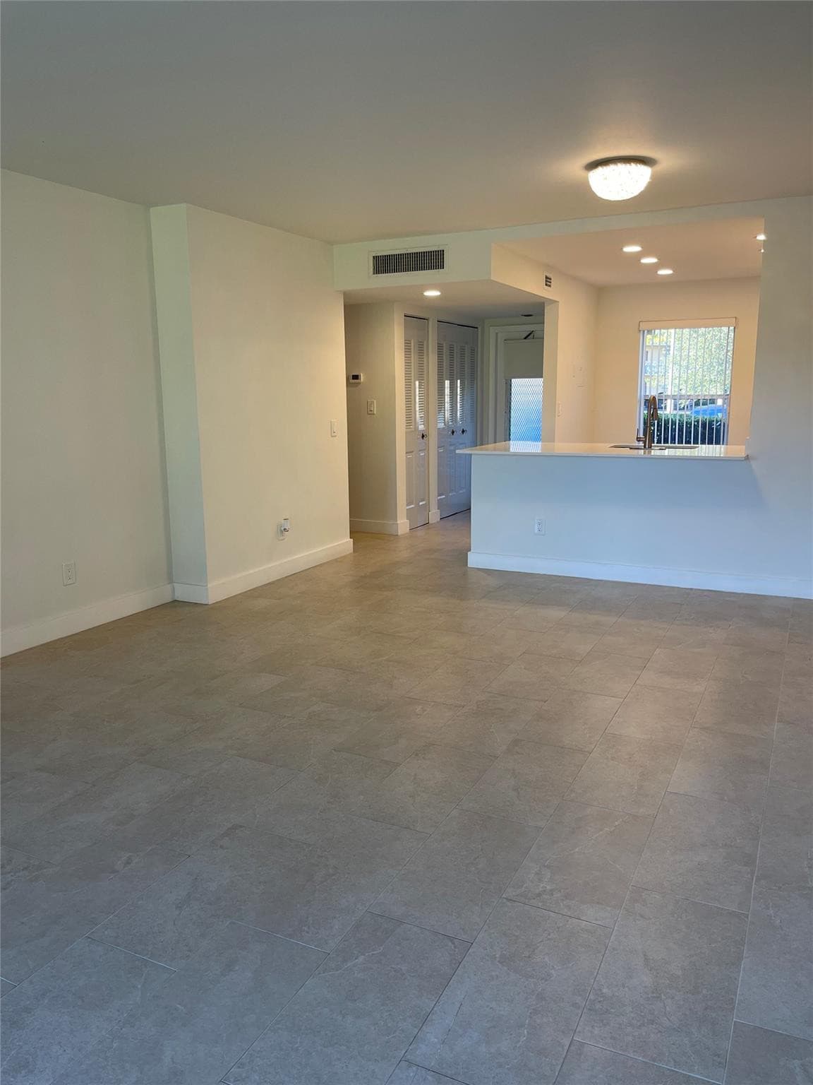 5890 NW 64th Avenue 103, Fort Lauderdale, FL 33319 — photo 13 of 27