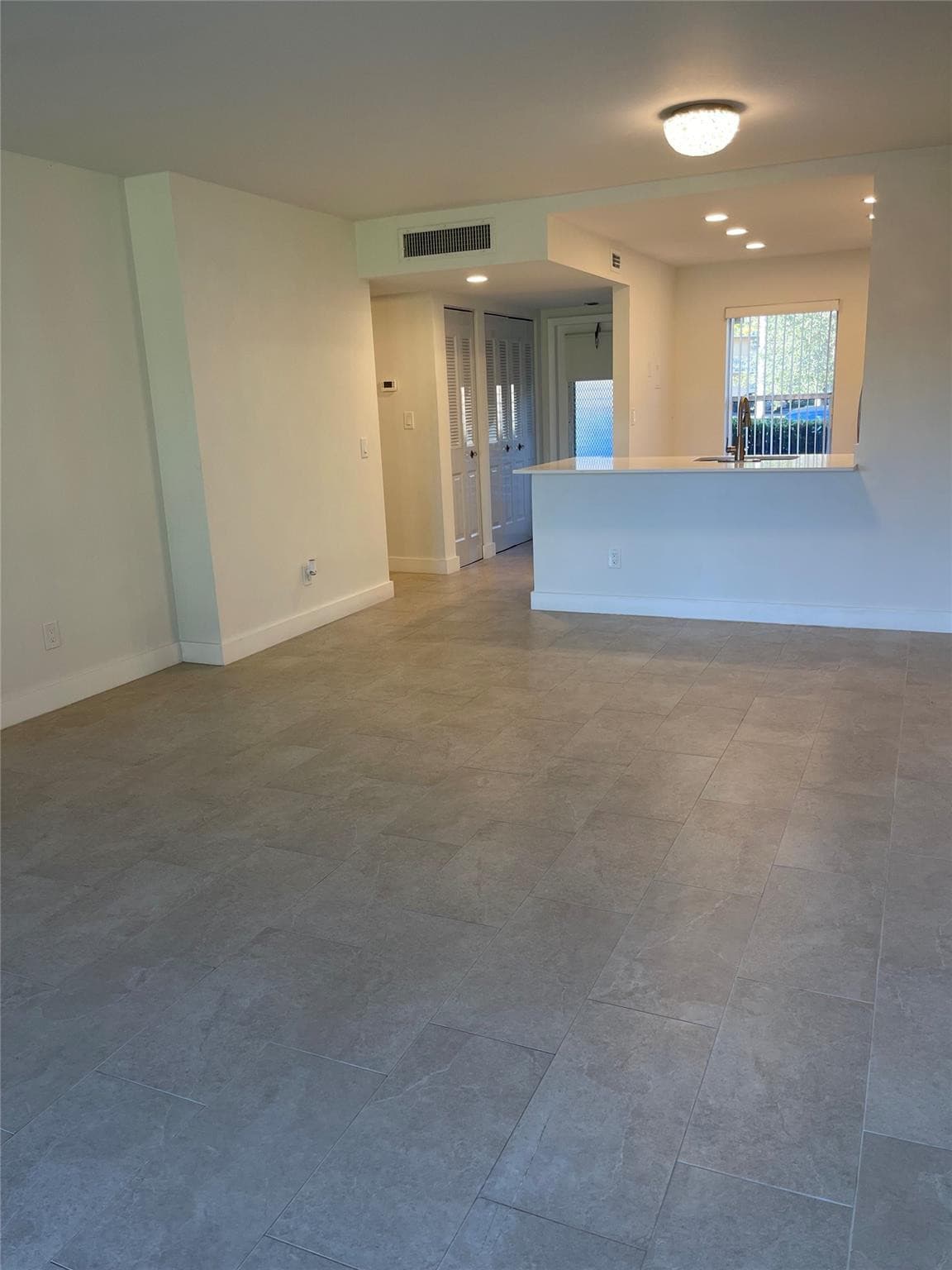 5890 NW 64th Avenue 103, Fort Lauderdale, FL 33319 — photo 14 of 27