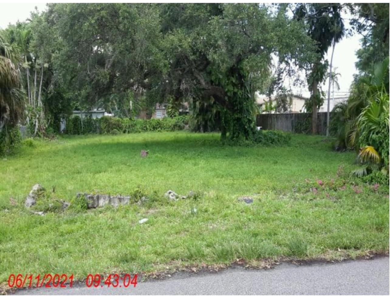 4875 SW 28th Avenue, Dania Beach, FL 33312 — photo 1 of 1