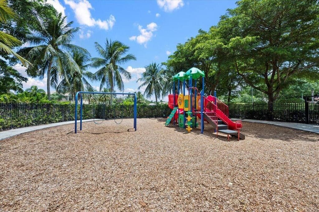 10295 Trianon Place, Wellington, FL 33449 — photo 27 of 33