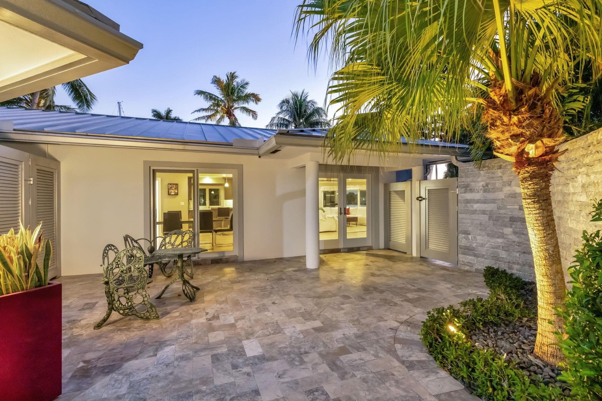 288 S Tradewinds Avenue, Lauderdale-By-The-Sea, FL 33308 — photo 6 of 65