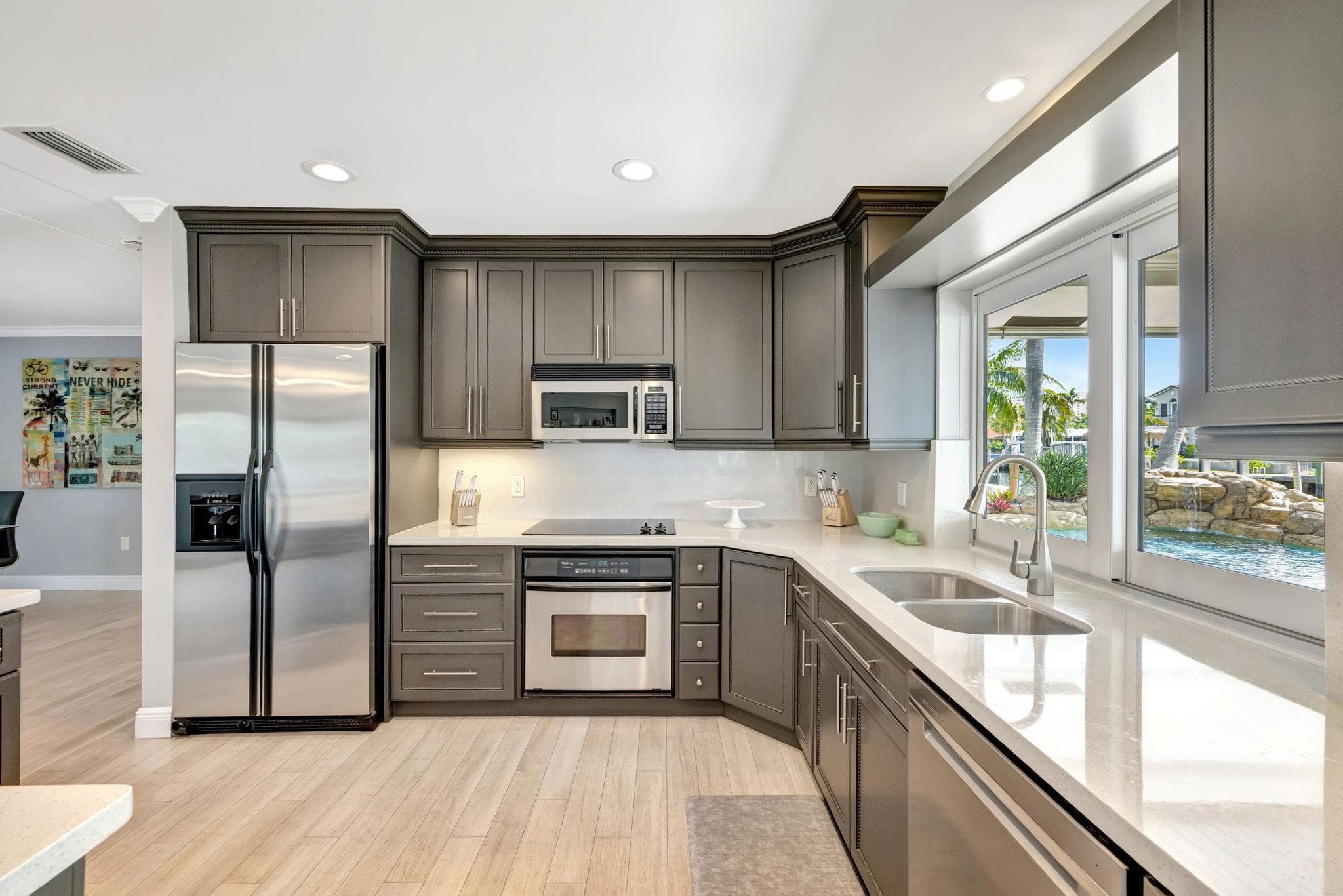 288 S Tradewinds Avenue, Lauderdale-By-The-Sea, FL 33308 — photo 12 of 65