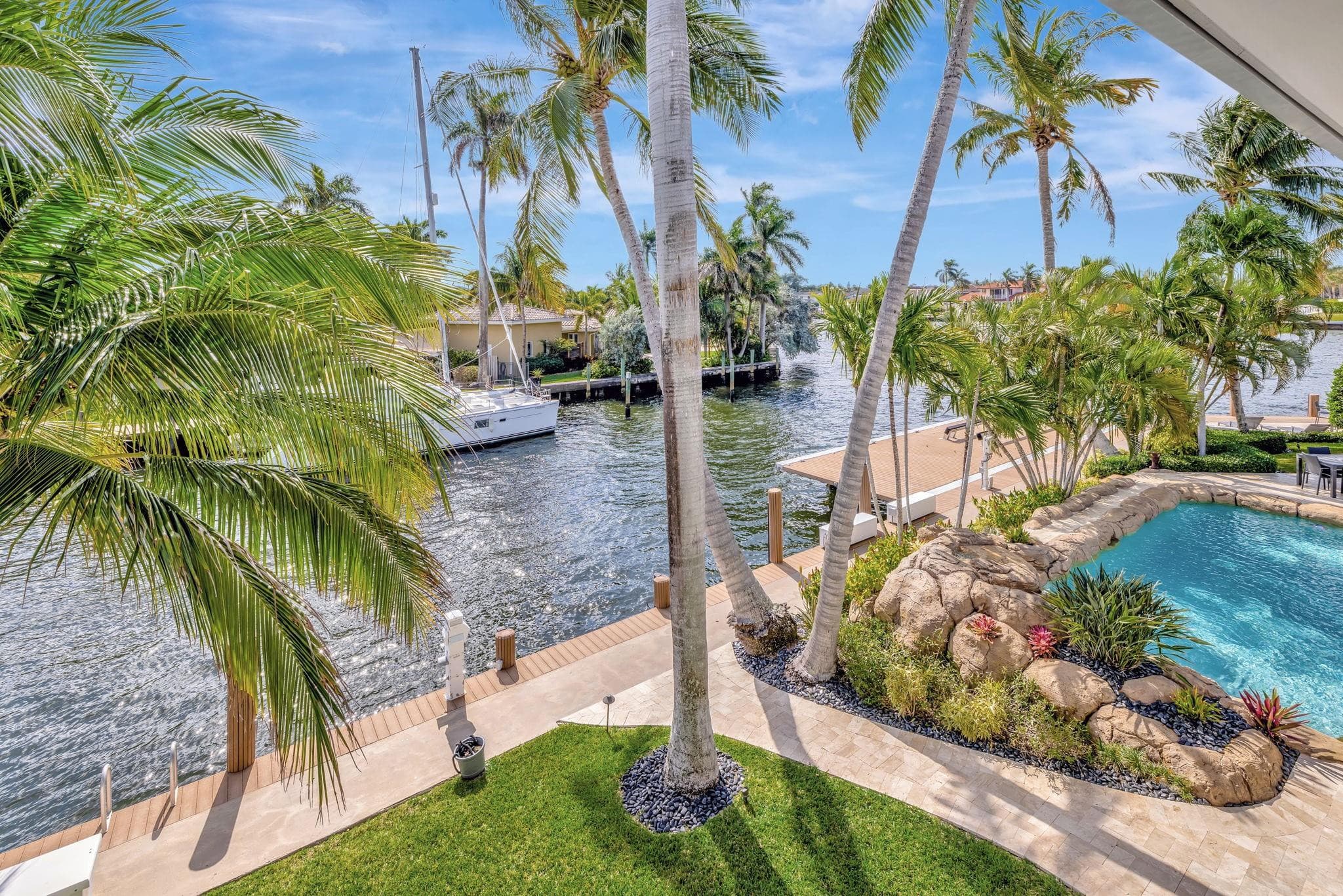 288 S Tradewinds Avenue, Lauderdale-By-The-Sea, FL 33308 — photo 24 of 65