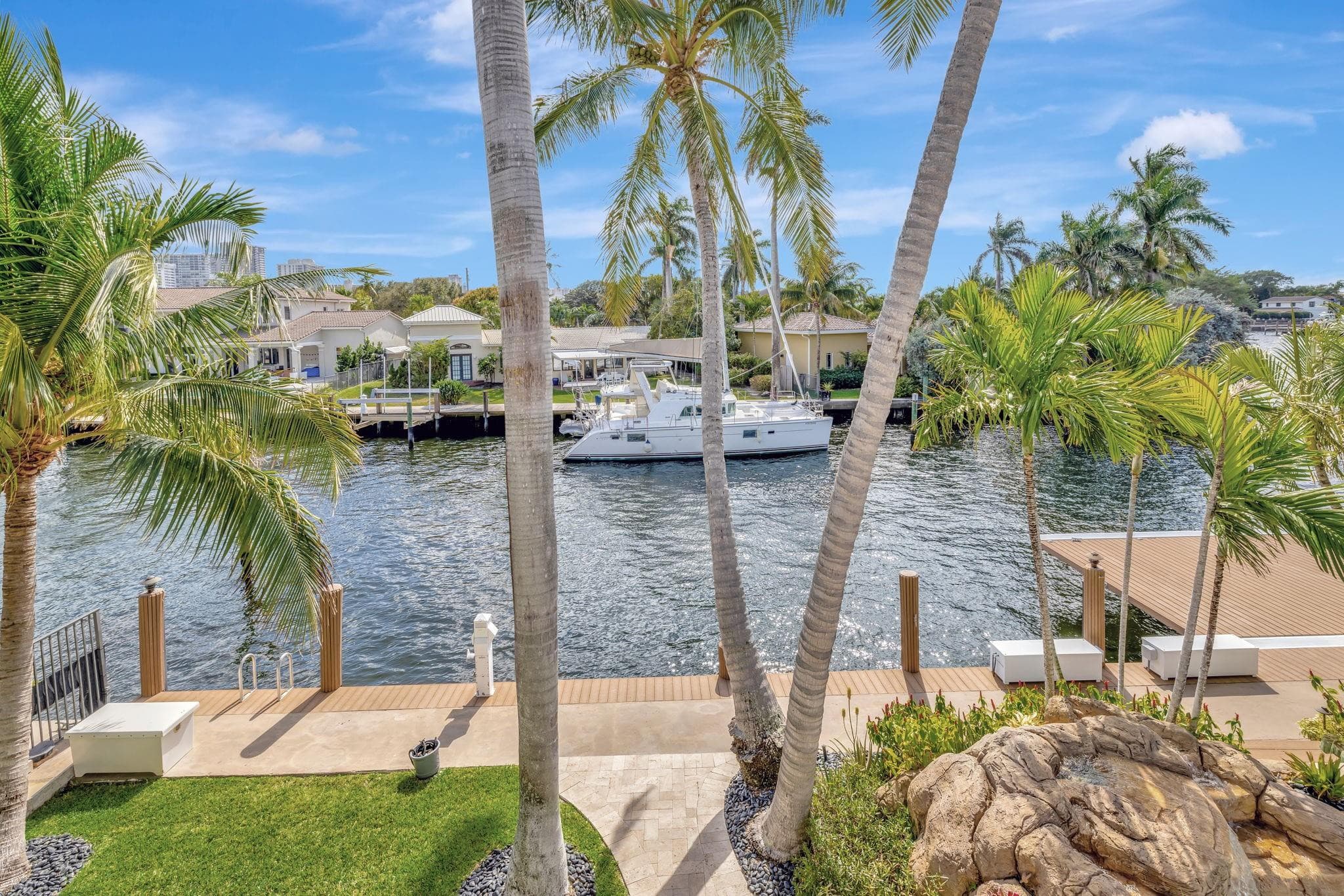 288 S Tradewinds Avenue, Lauderdale-By-The-Sea, FL 33308 — photo 25 of 65