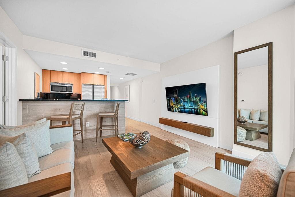 505 N Ft Lauderdale Beach Boulevard N 805, Fort Lauderdale, FL 33304 — photo 3 of 17