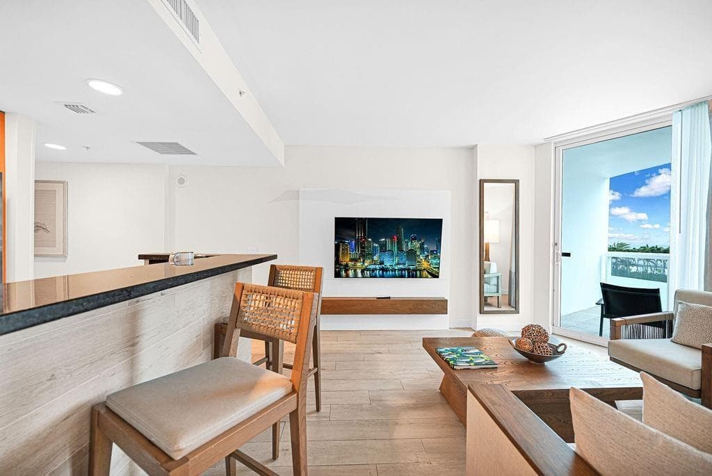 505 N Ft Lauderdale Beach Boulevard N 805, Fort Lauderdale, FL 33304 — photo 5 of 17