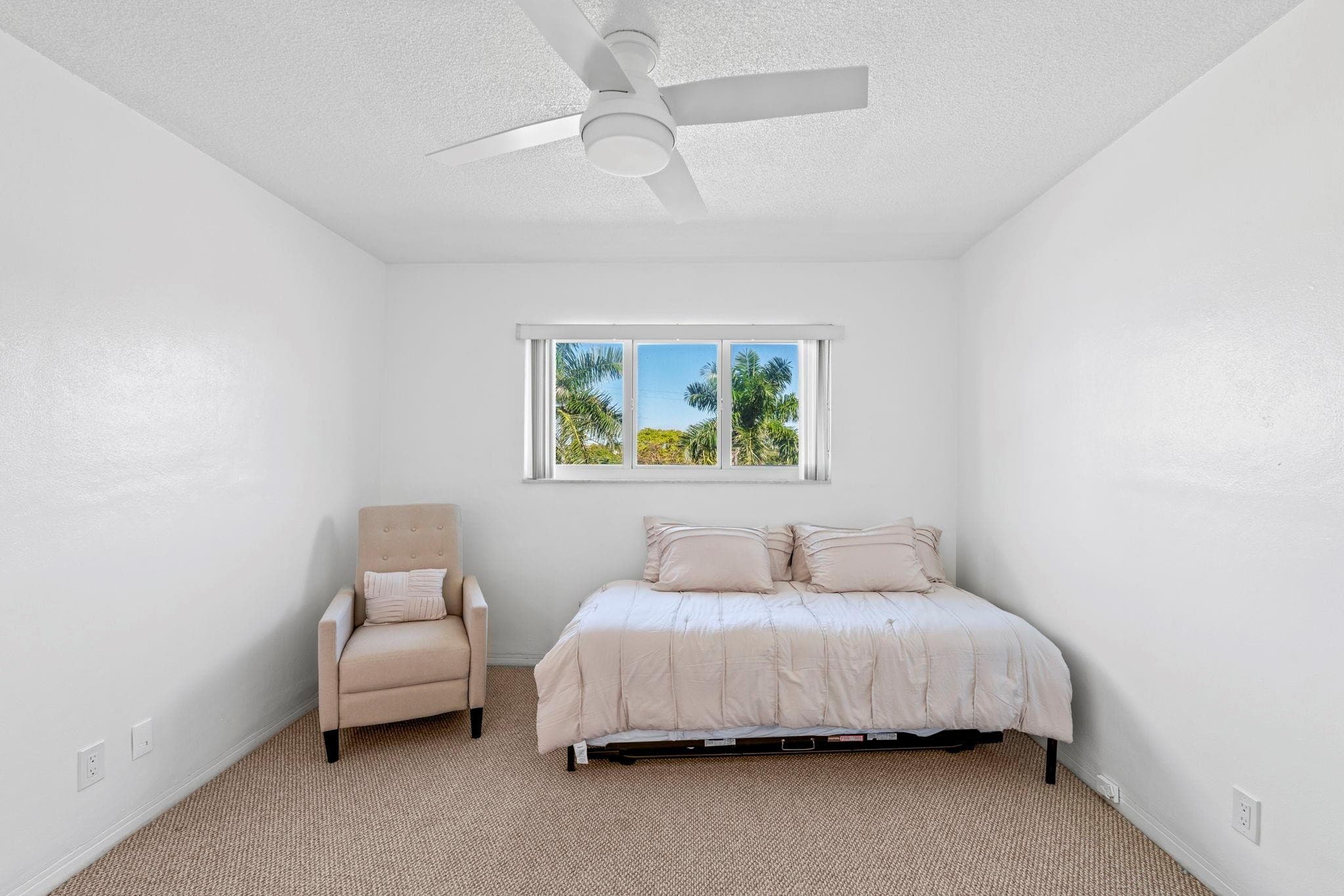 581 Blue Heron Drive 317-B, Hallandale Beach, FL 33009 — photo 20 of 49