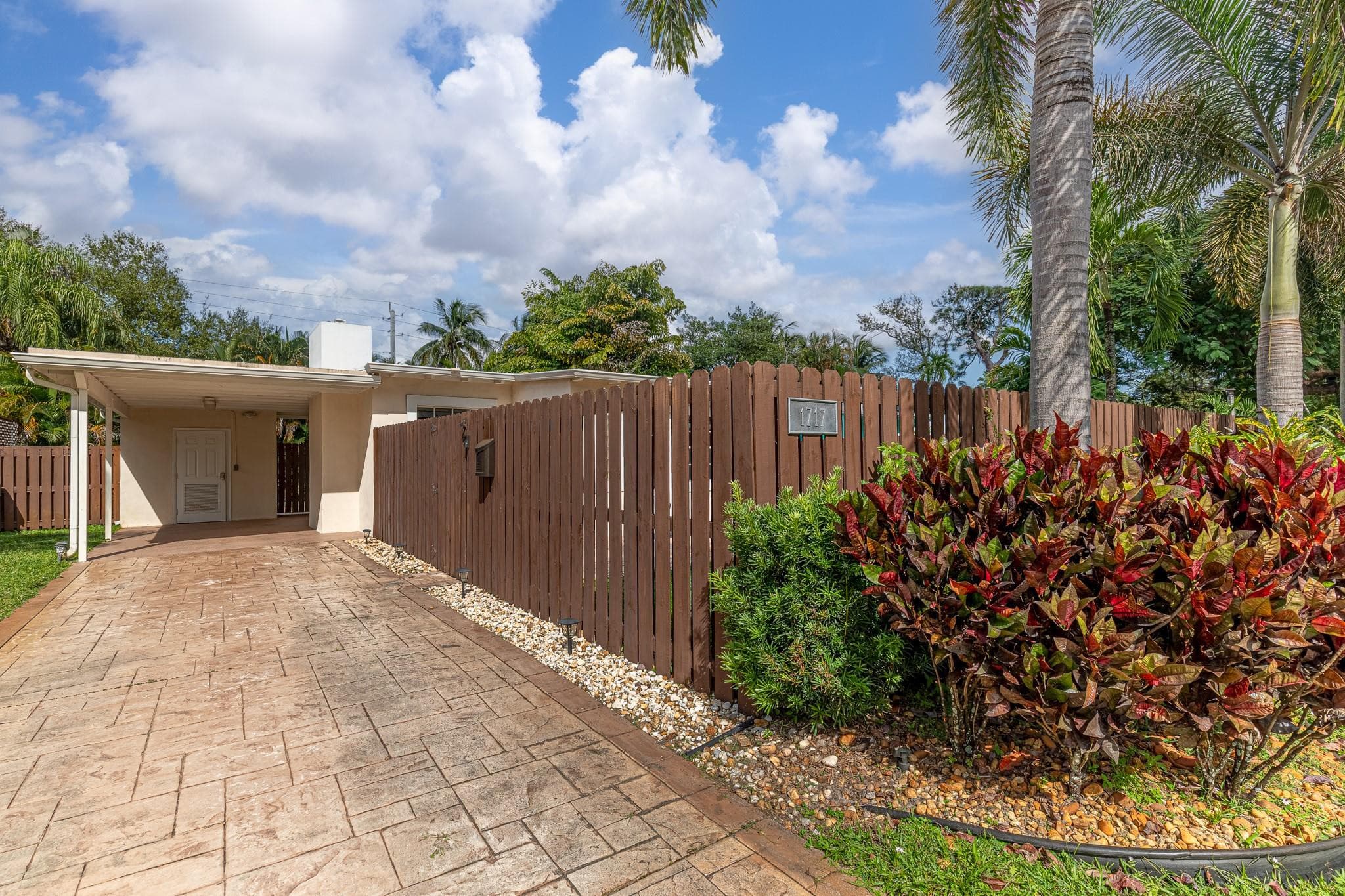 1717 SW 12th Court, Fort Lauderdale, FL 33312 — photo 3 of 35