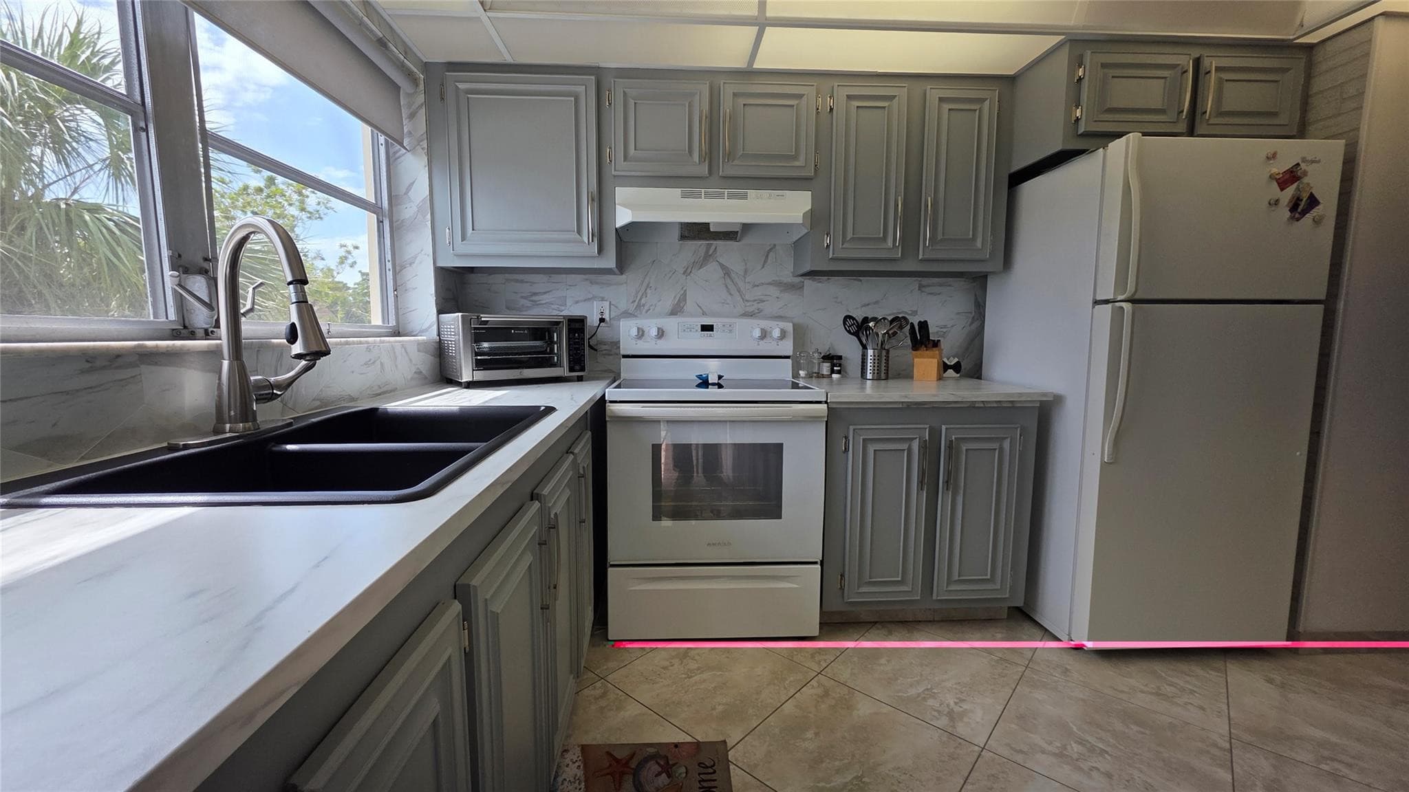 4047 NW 16th Street 302, Fort Lauderdale, FL 33313 — photo 1 of 22