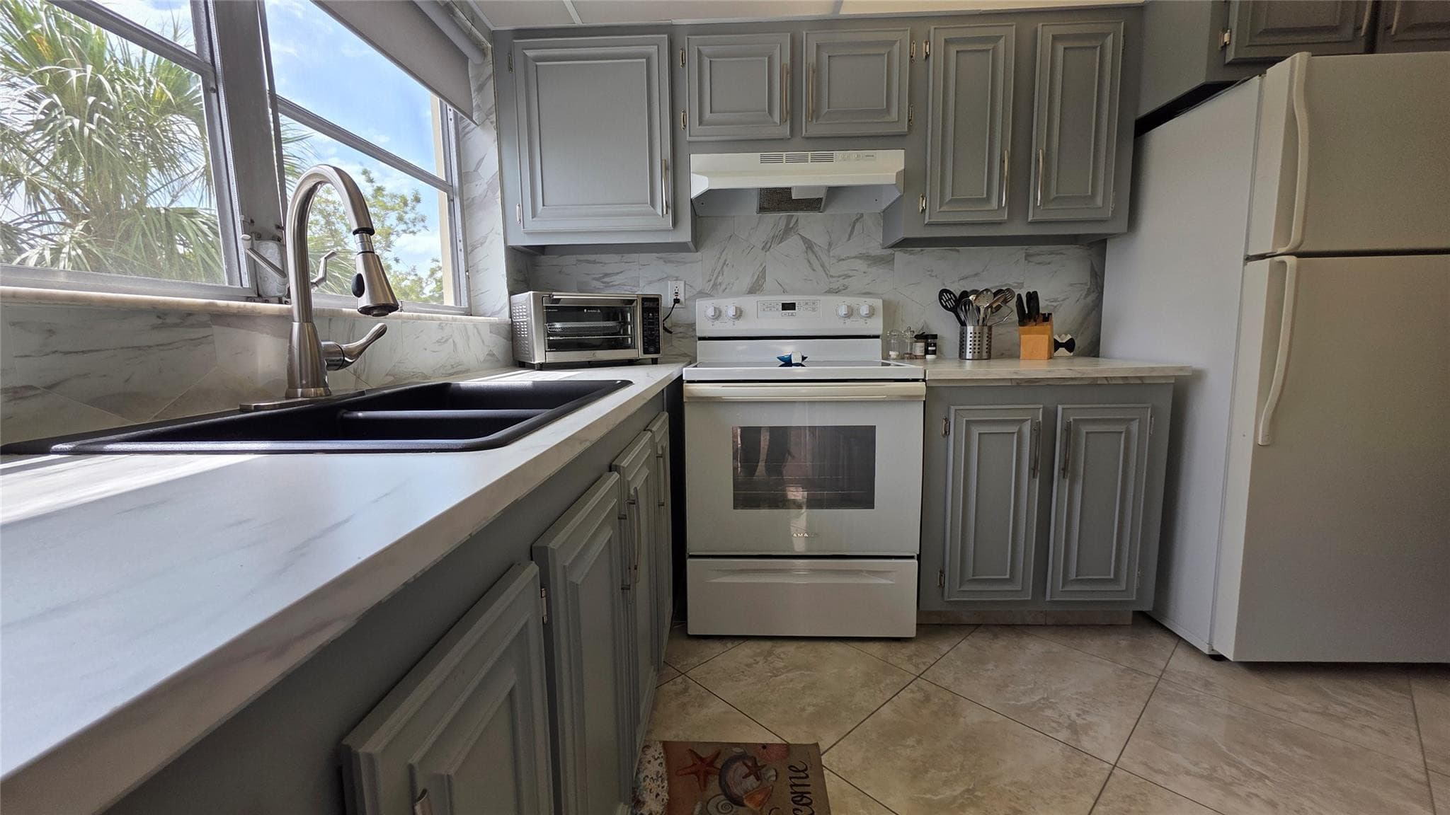 4047 NW 16th Street 302, Fort Lauderdale, FL 33313 — photo 5 of 22