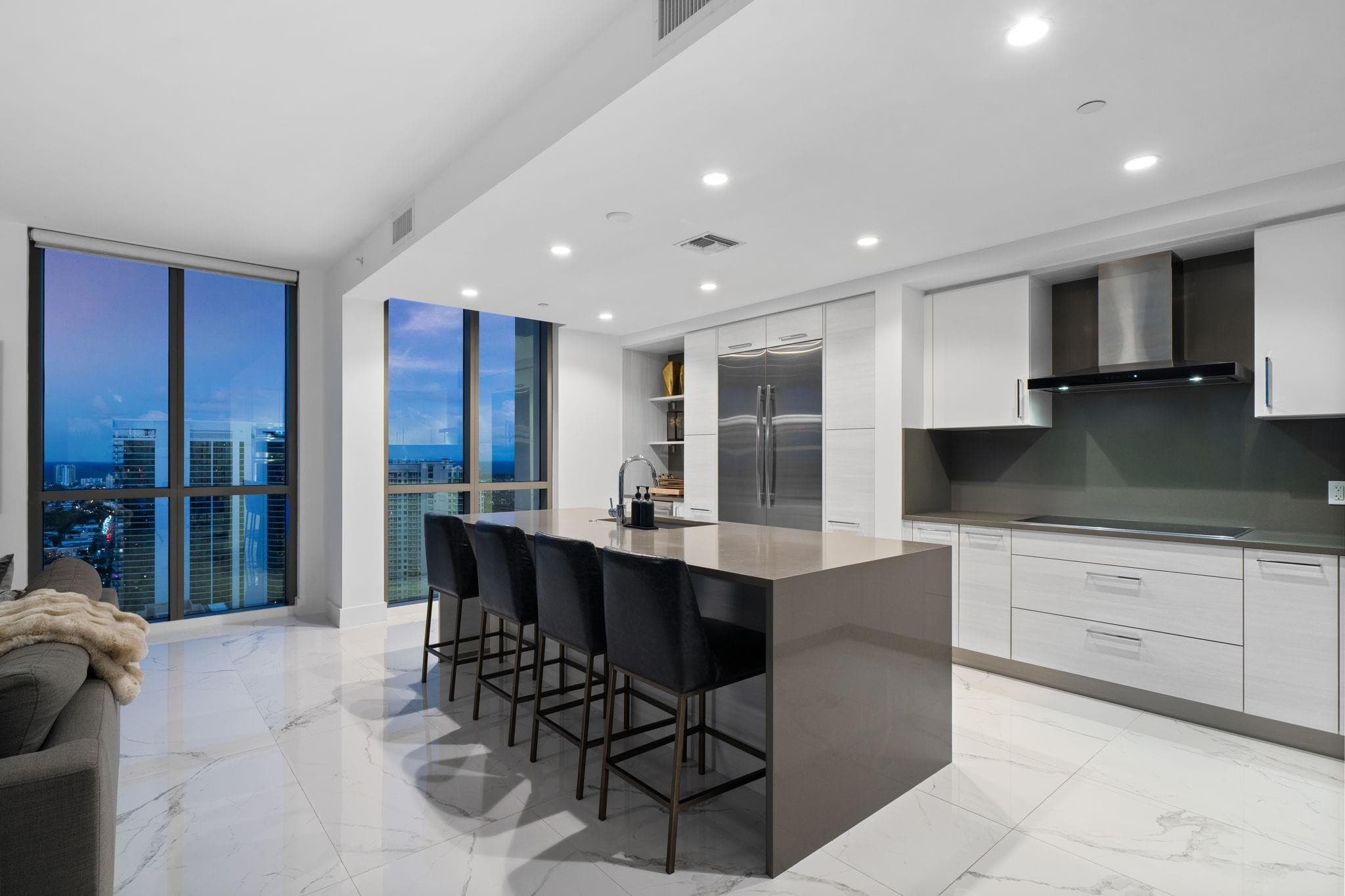 100 E Las Olas Boulevard 4001, Fort Lauderdale, FL 33301 — photo 9 of 38