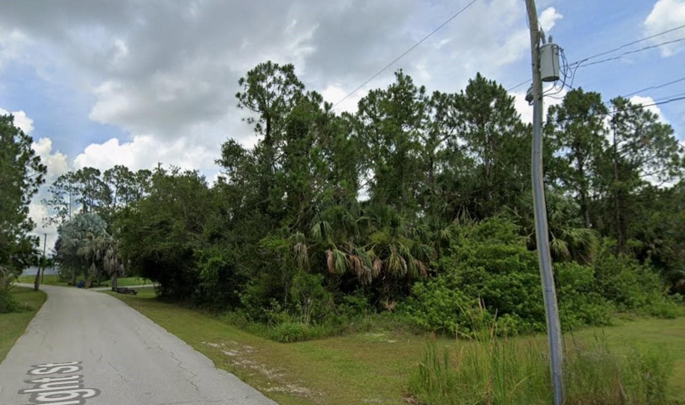 3824 Highlight Street, Fort Myers, FL 33905 — photo 4 of 7