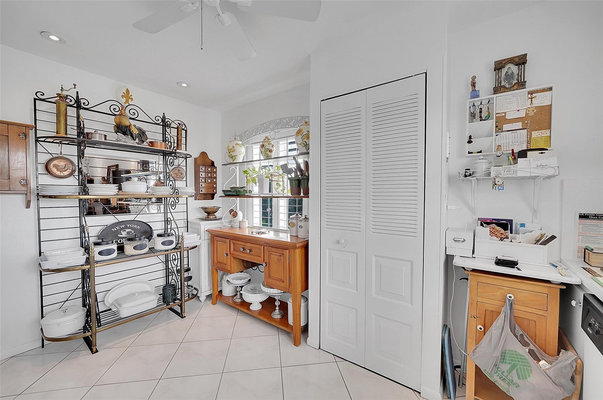9481 Sunrise Lakes Boulevard 310, Sunrise, FL 33322 — photo 4 of 35
