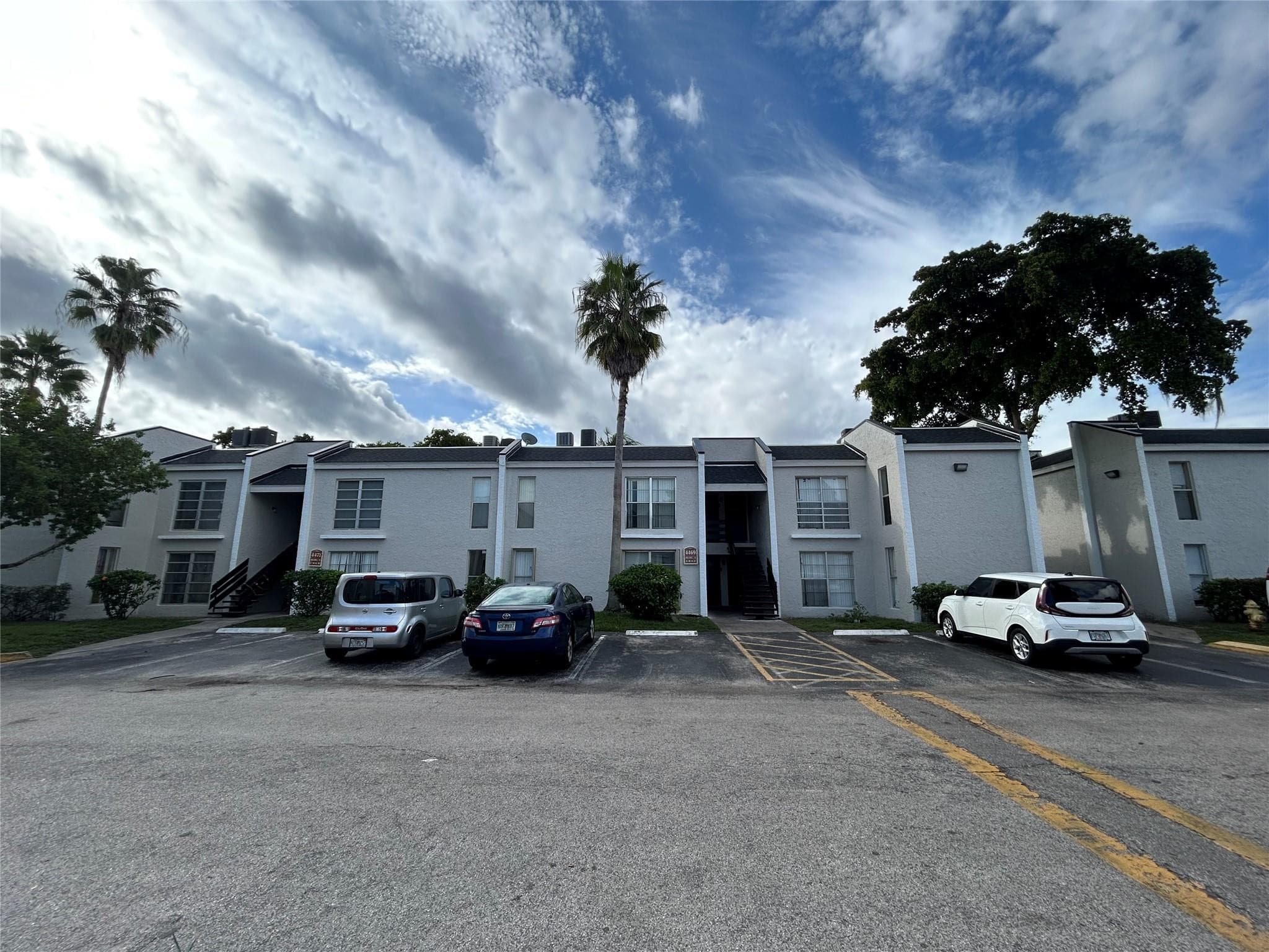 4463 Treehouse Lane H, Tamarac, FL 33319 — photo 5 of 43