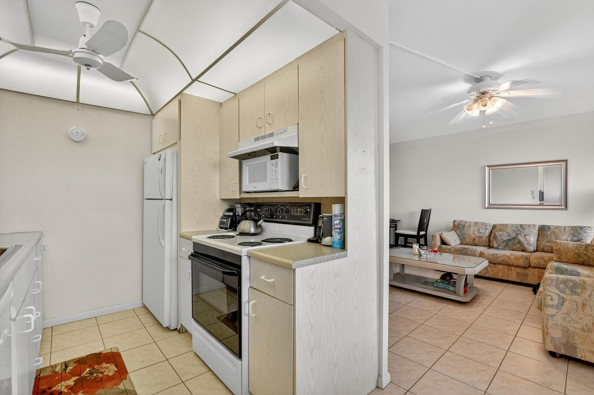 3025 Guildford B 3025, Boca Raton, FL 33434 — photo 12 of 67
