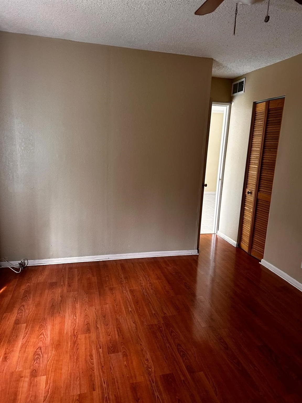 8450 Lagos De Campo Boulevard 105, Tamarac, FL 33321 — photo 4 of 11