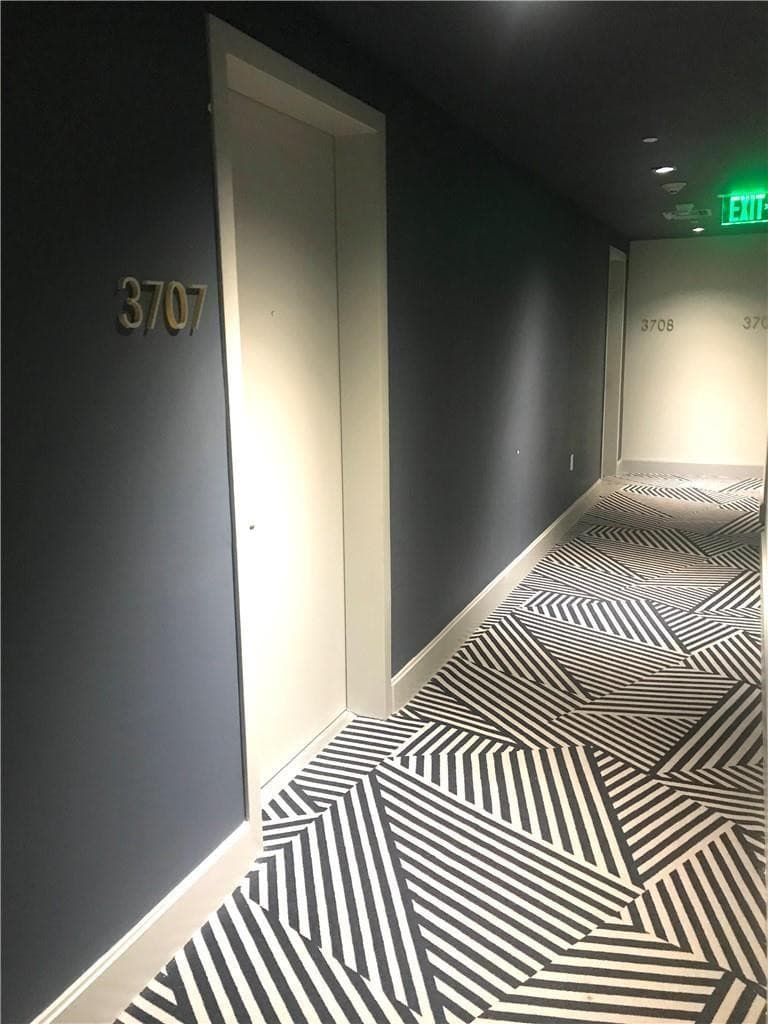 Condominium in Miami — photo 20 of 31