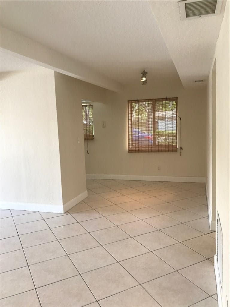 1105 S Flagler Avenue 601, Pompano Beach, FL 33060 — photo 4 of 4