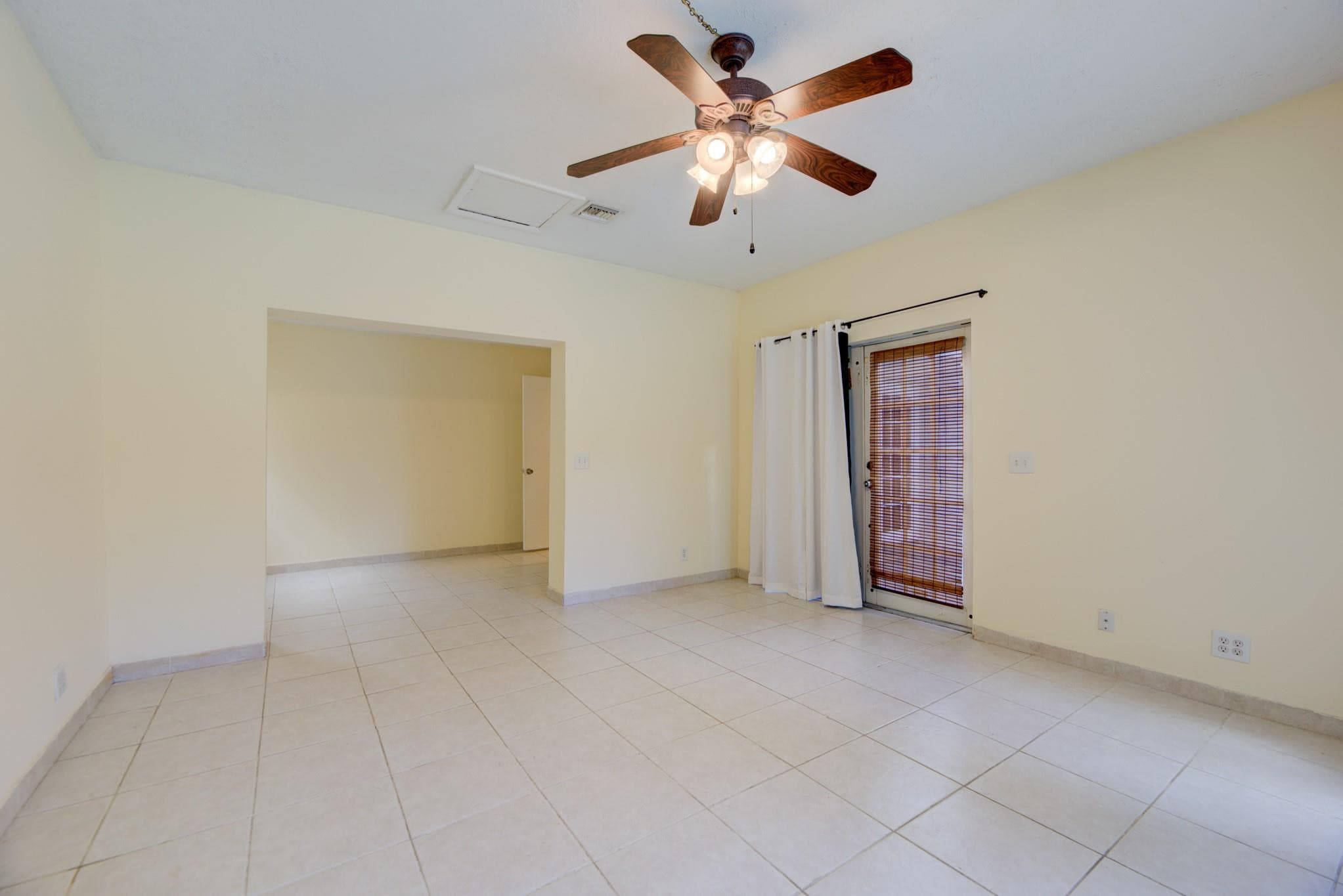 4500 NE 15th Avenue, Oakland Park, FL 33334 — photo 9 of 49