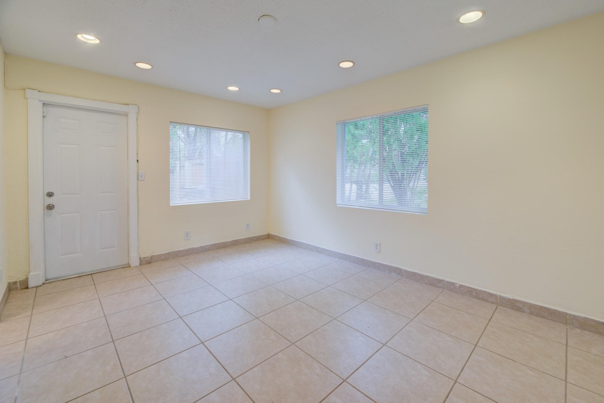 4500 NE 15th Avenue, Oakland Park, FL 33334 — photo 33 of 49