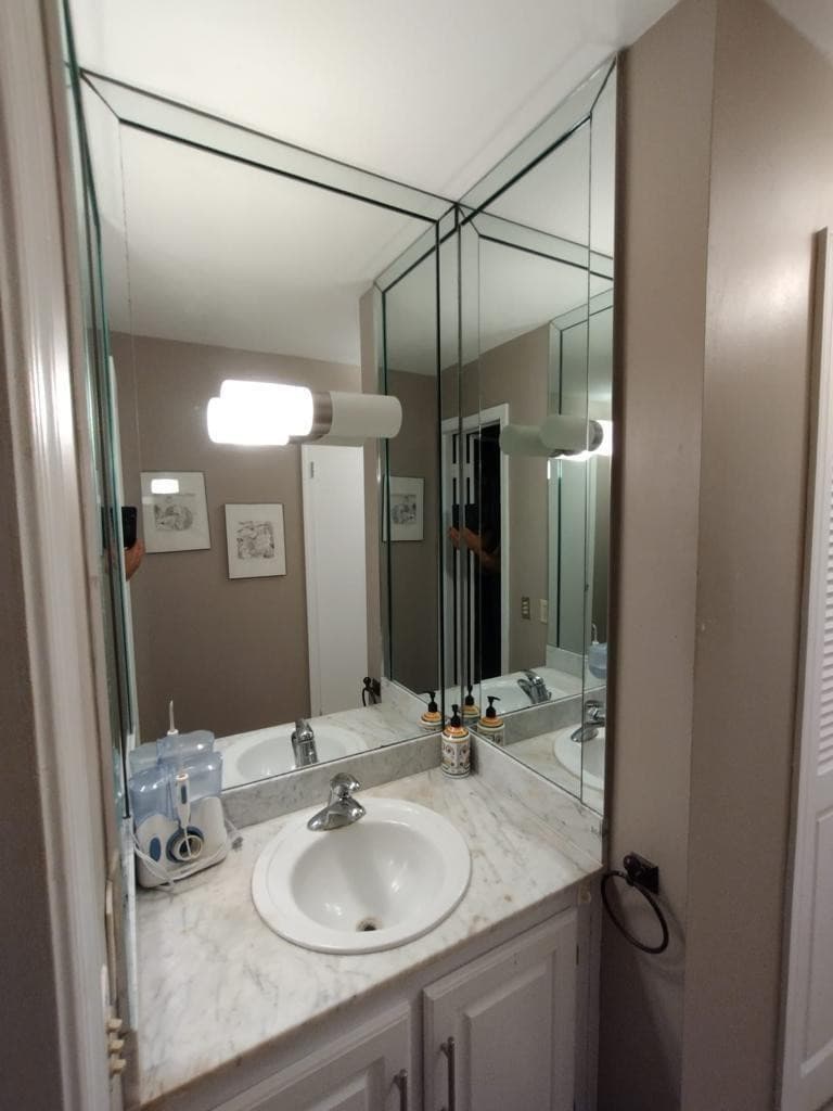 6489 Bay Club Drive Bay Club Drive Bay Club Drive 6489-4, Fort Lauderdale, FL 33308 — photo 3 of 23
