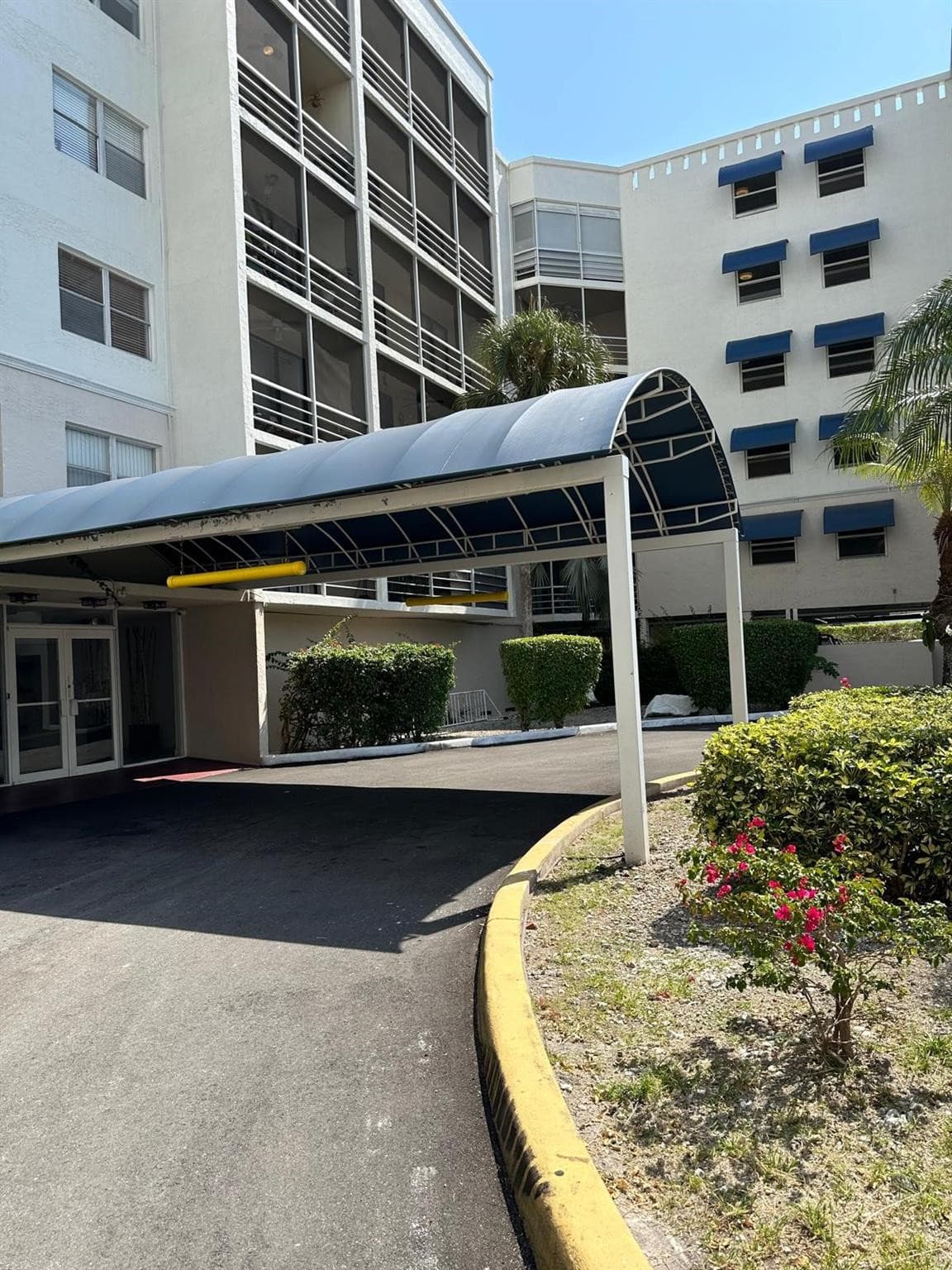 2821 NE N Miami Beach Boulevard 3M, North Miami Beach, FL 33160 — photo 7 of 11