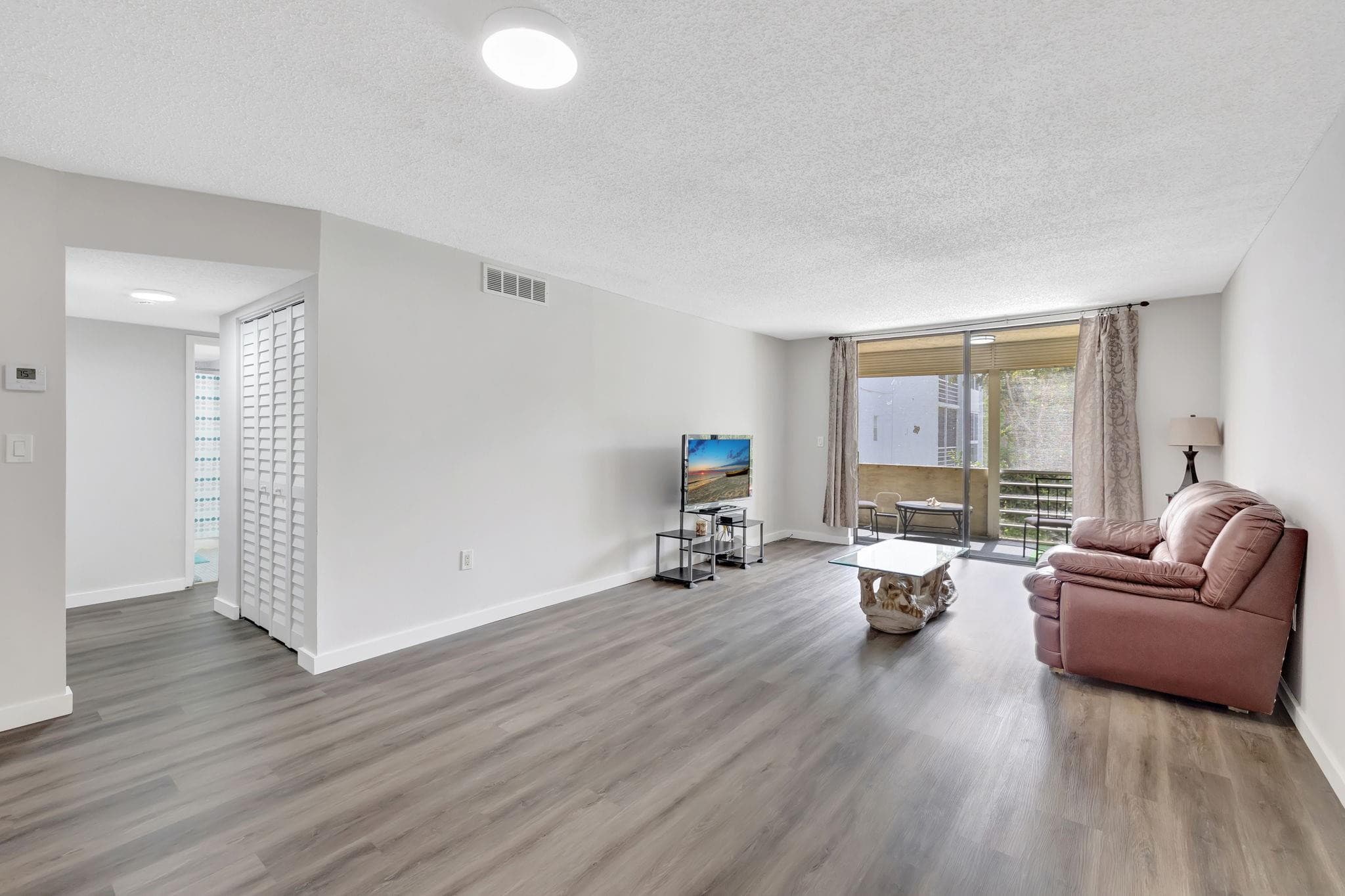 2800 Somerset Drive 218j, Lauderdale Lakes, FL 33311 — photo 8 of 29