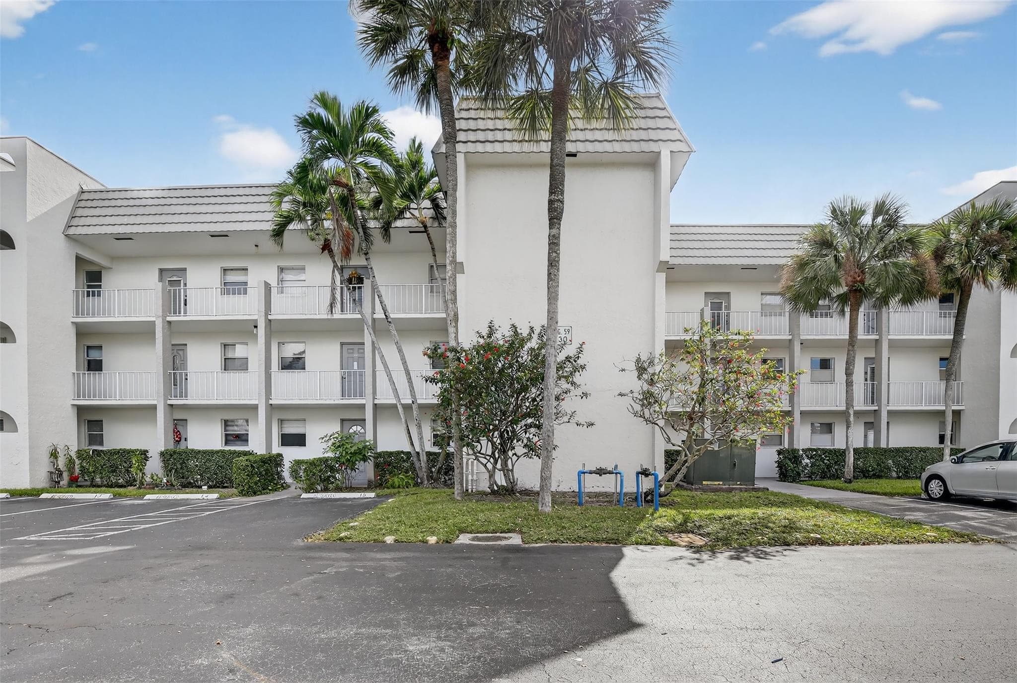 8130 Sunrise Lakes Boulevard 309, Sunrise, FL 33322 — photo 1 of 51