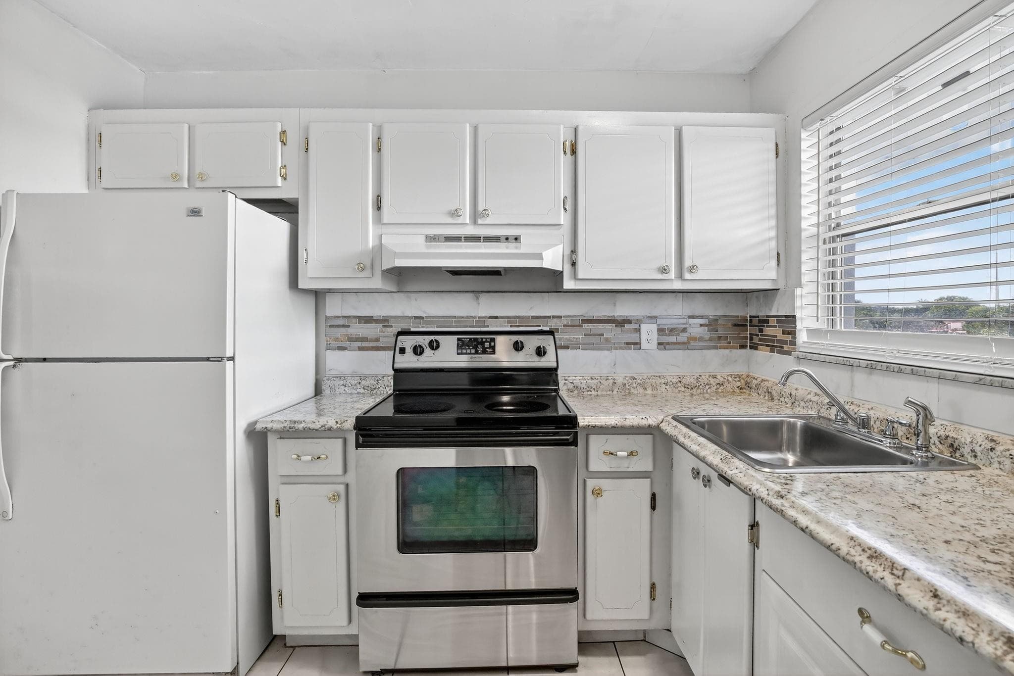 8130 Sunrise Lakes Boulevard 309, Sunrise, FL 33322 — photo 8 of 51