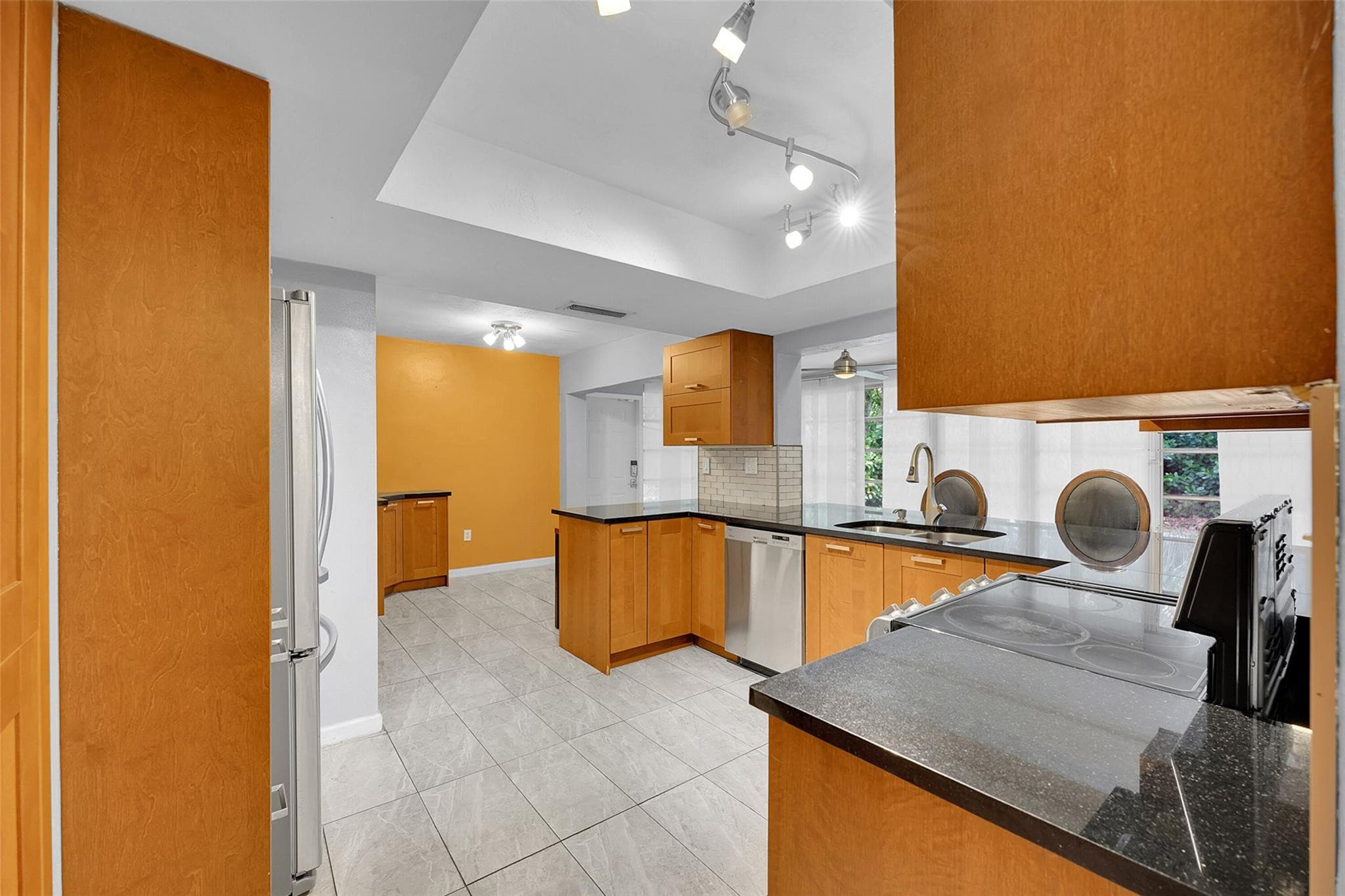 6501 NW 24th Court, Sunrise, FL 33313 — photo 11 of 23