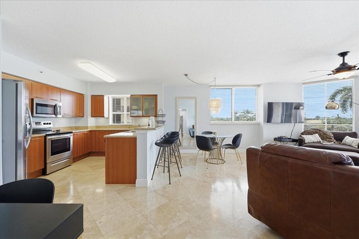 2011 N Ocean Boulevard 302, Fort Lauderdale, FL 33305 — photo 12 of 46