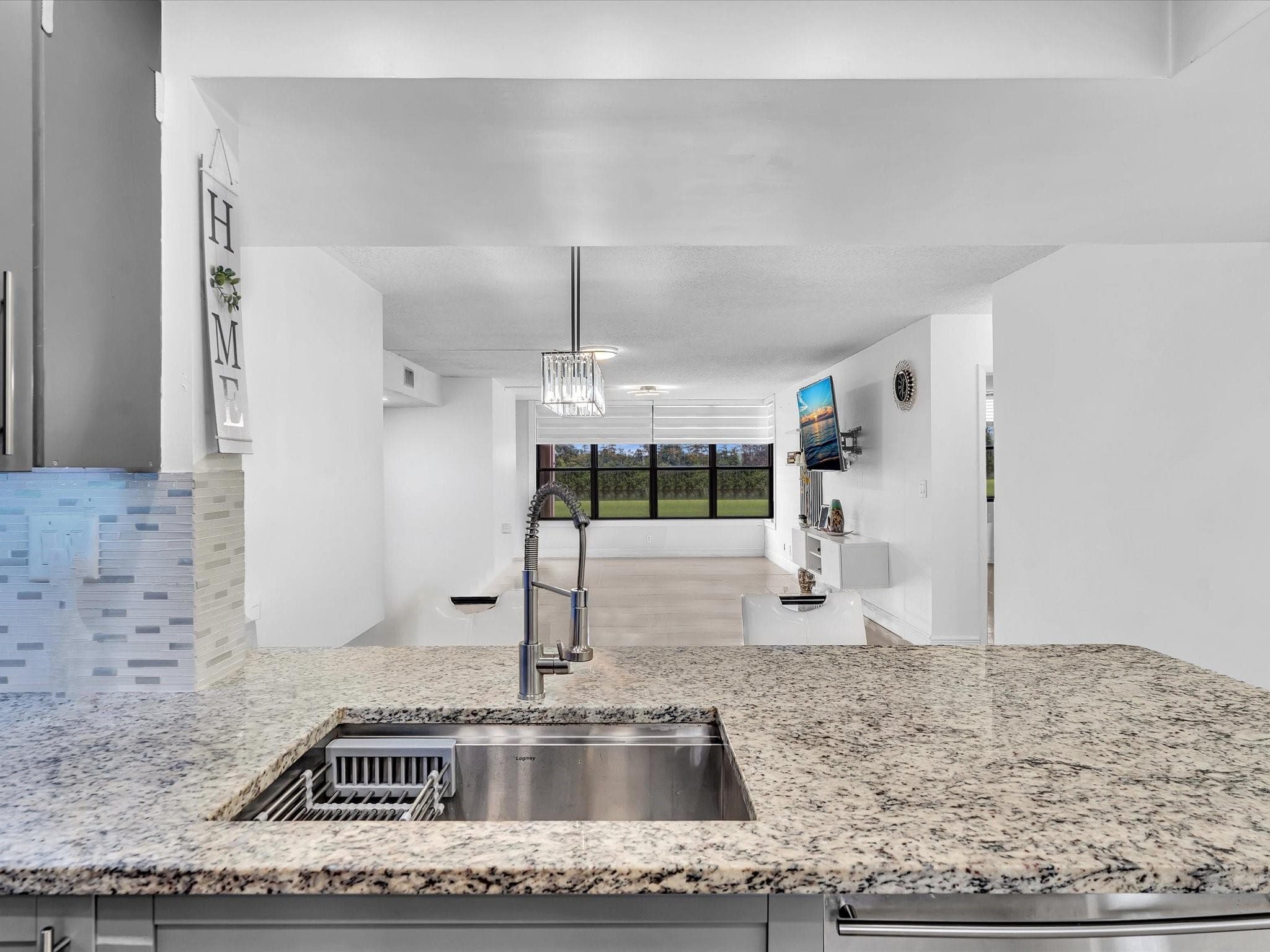 2659 N Carambola Circle 106, Pompano Beach, FL 33066 — photo 18 of 88