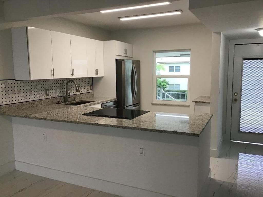 7600 NW 4th Place 207, Margate, FL 33063 — photo 1 of 17
