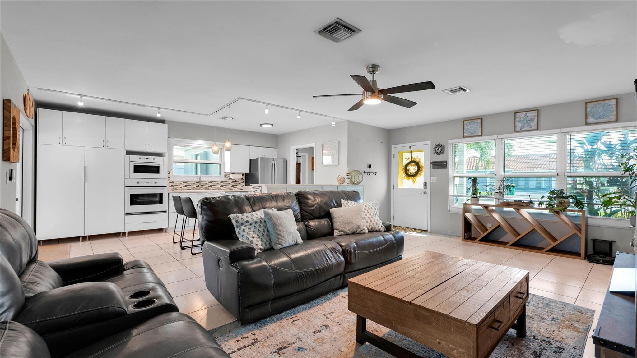 935 Nautilus Isle, Dania Beach, FL 33004 — photo 7 of 40