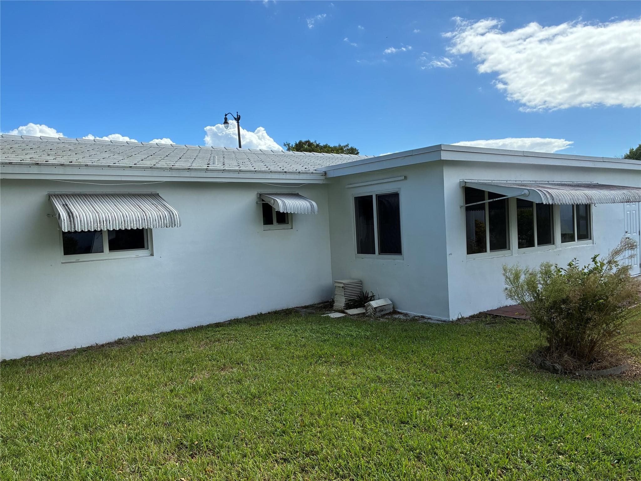 3021 E Golf Boulevard, Pompano Beach, FL 33064 — photo 2 of 6