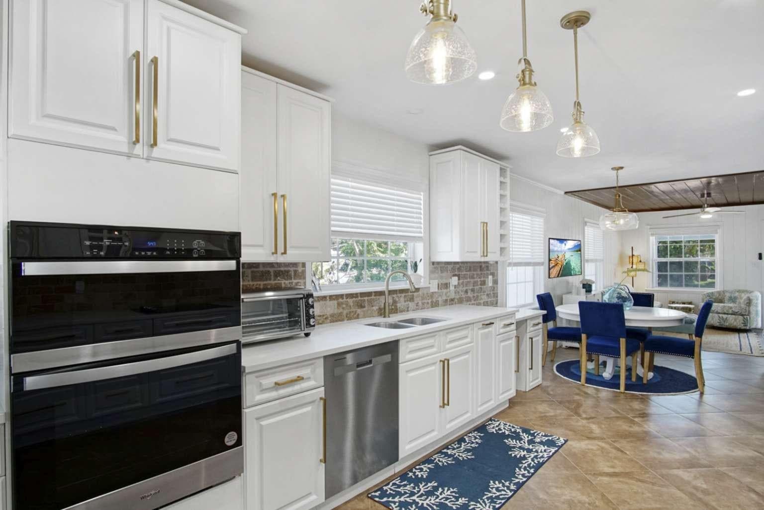 307 Granada Street, Fort Pierce, FL 34949 — photo 10 of 35