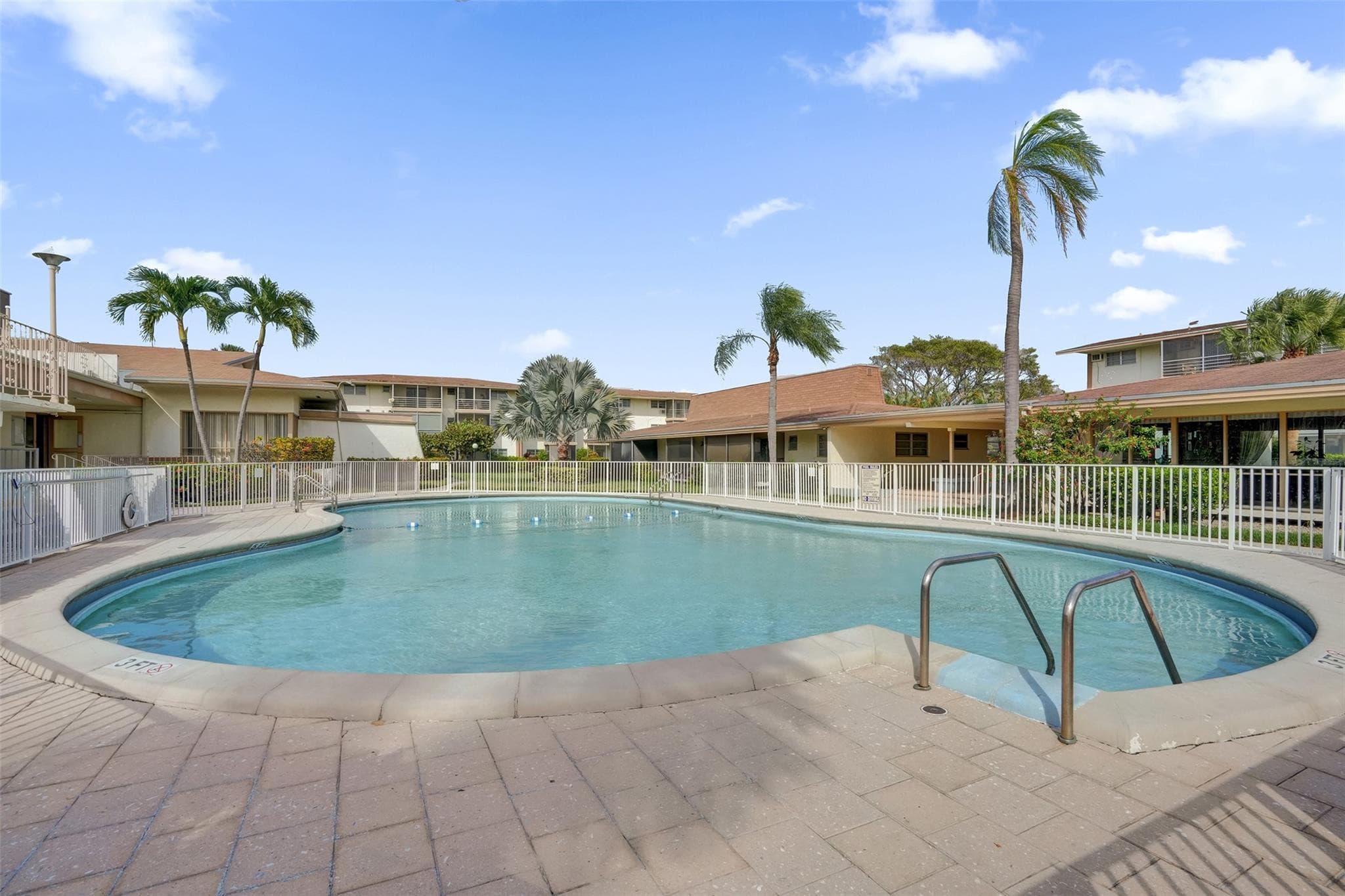 17001 NE 13th Avenue 104, Miami, FL 33162 — photo 31 of 41